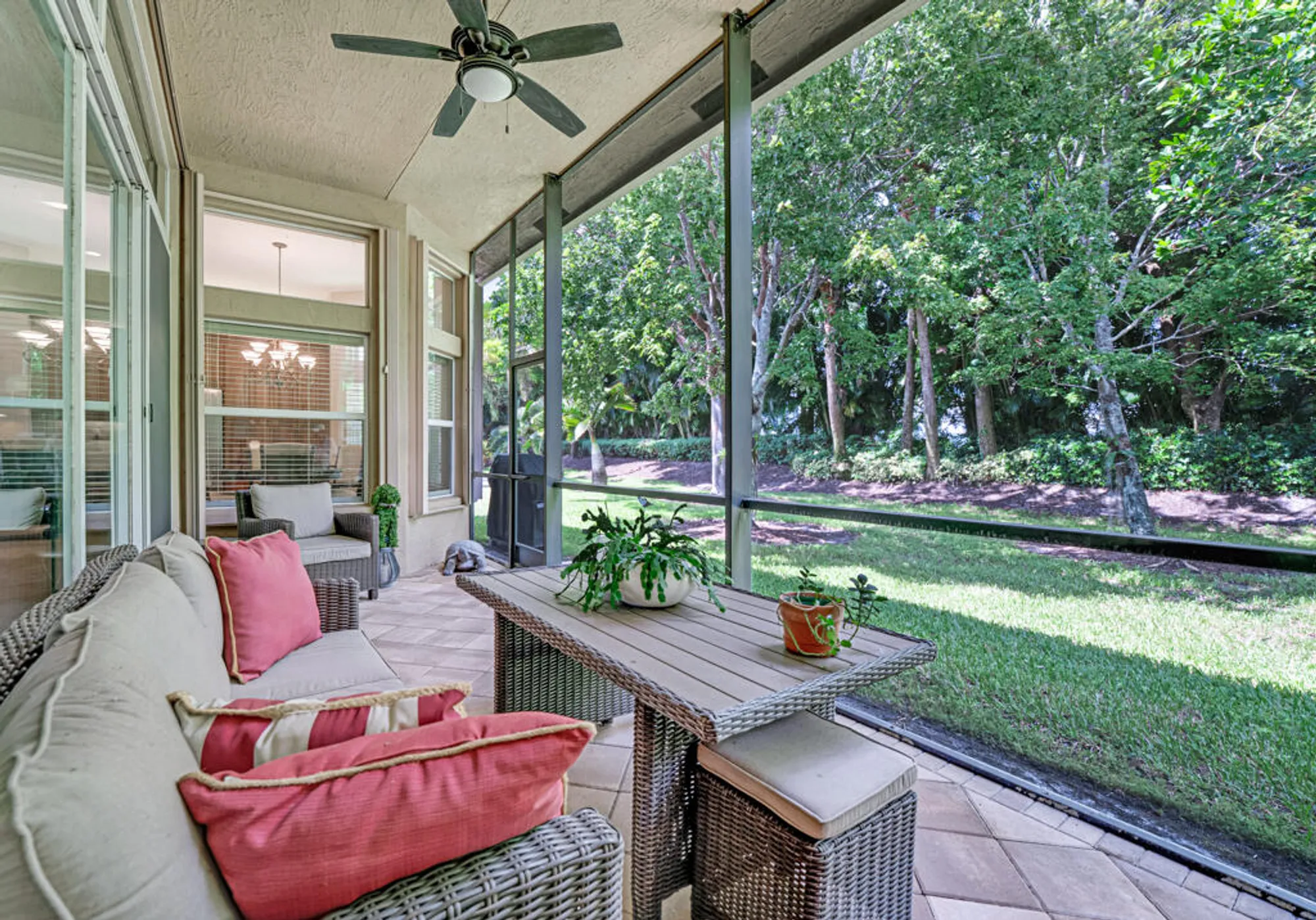 Property Slideshow image 38 of 62 | 10606 whitewind cir, Boynton Beach, FL, 33473