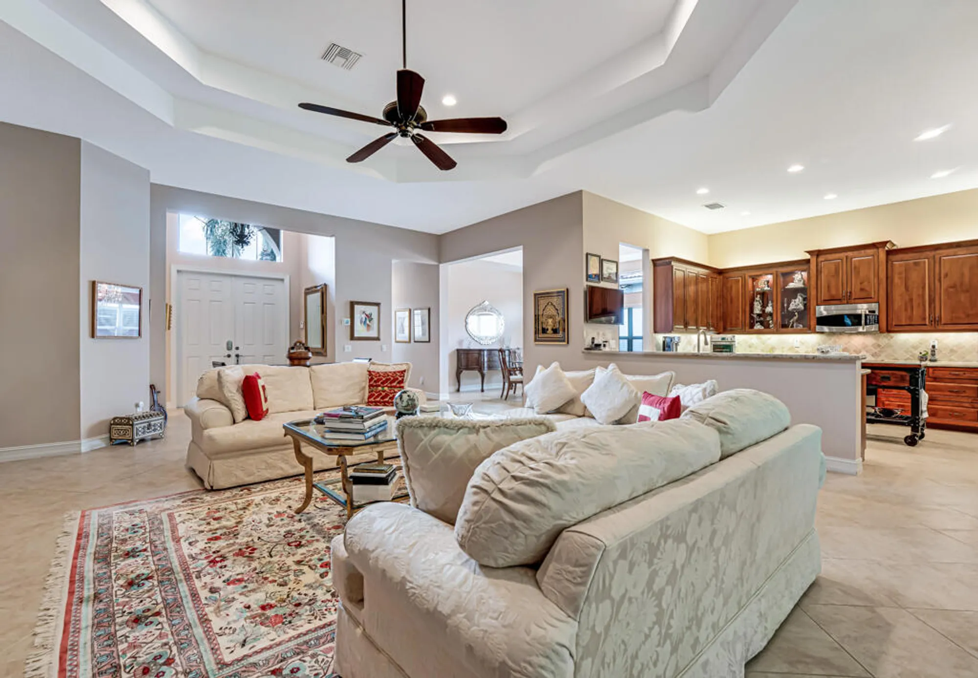 Property Slideshow image 4 of 62 | 10606 whitewind cir, Boynton Beach, FL, 33473
