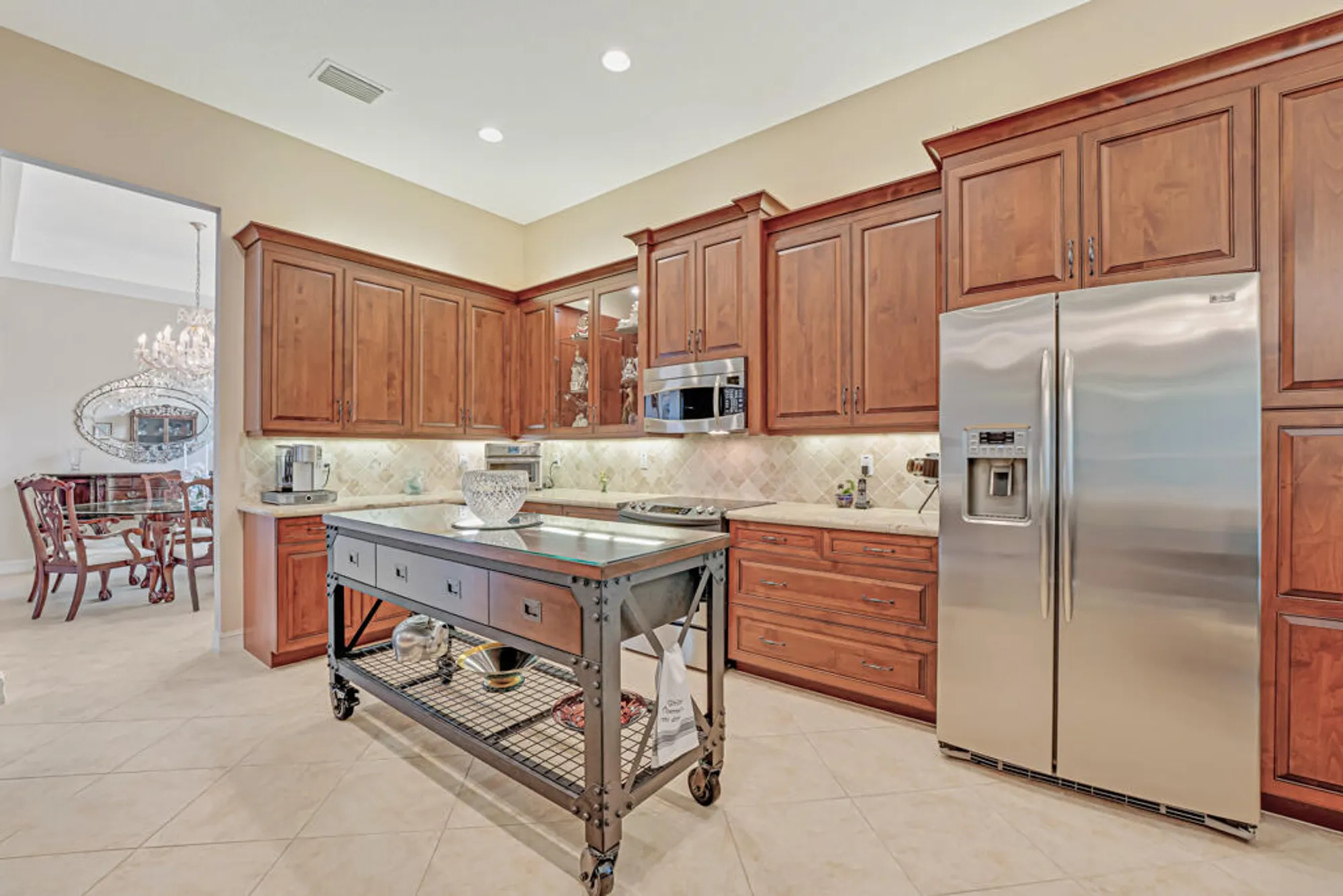 Property Slideshow image 11 of 62 | 10606 whitewind cir, Boynton Beach, FL, 33473