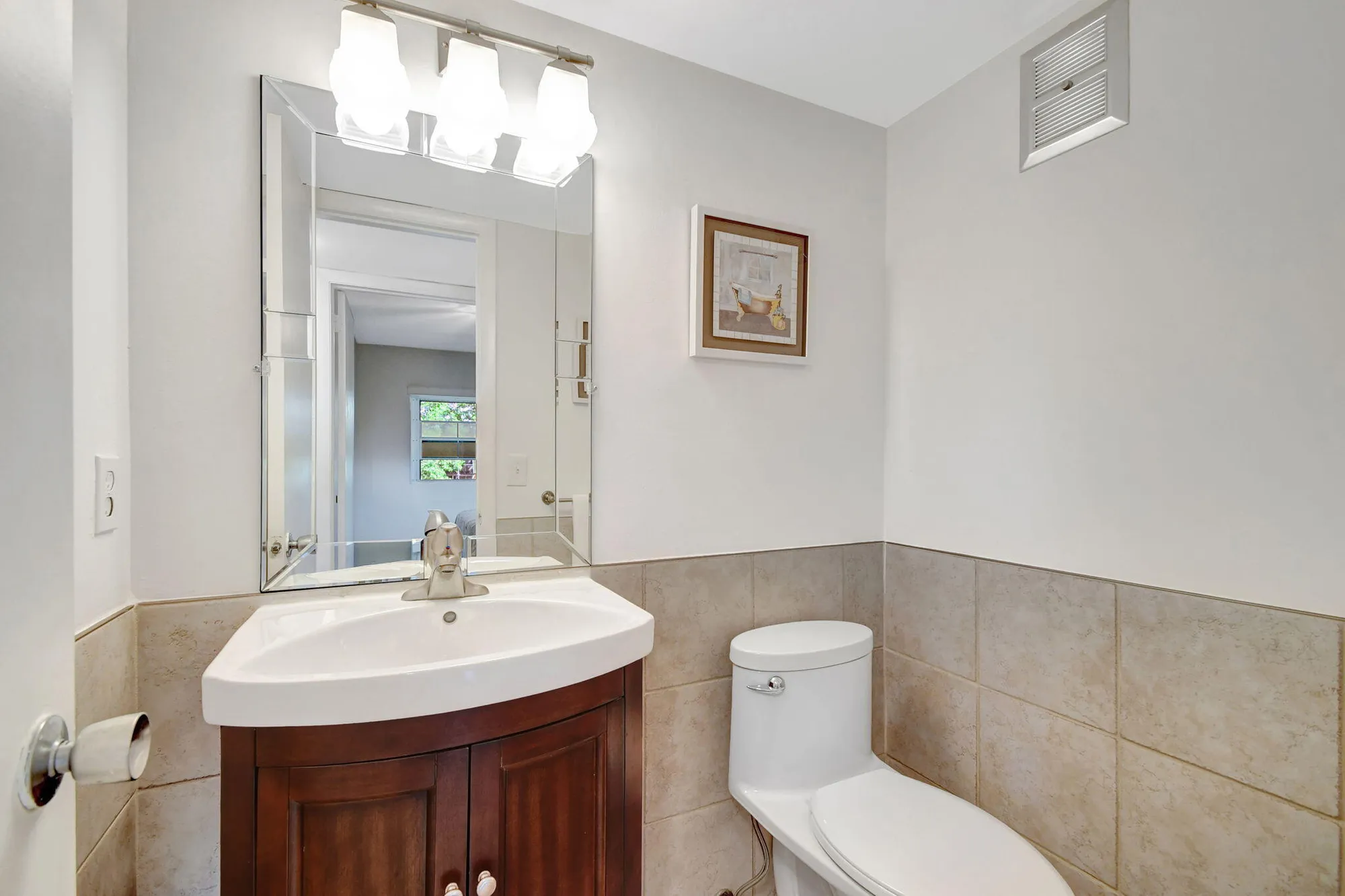 Property Slideshow image 11 of 40 | 48 sheffield b, West Palm Beach, FL, 33417