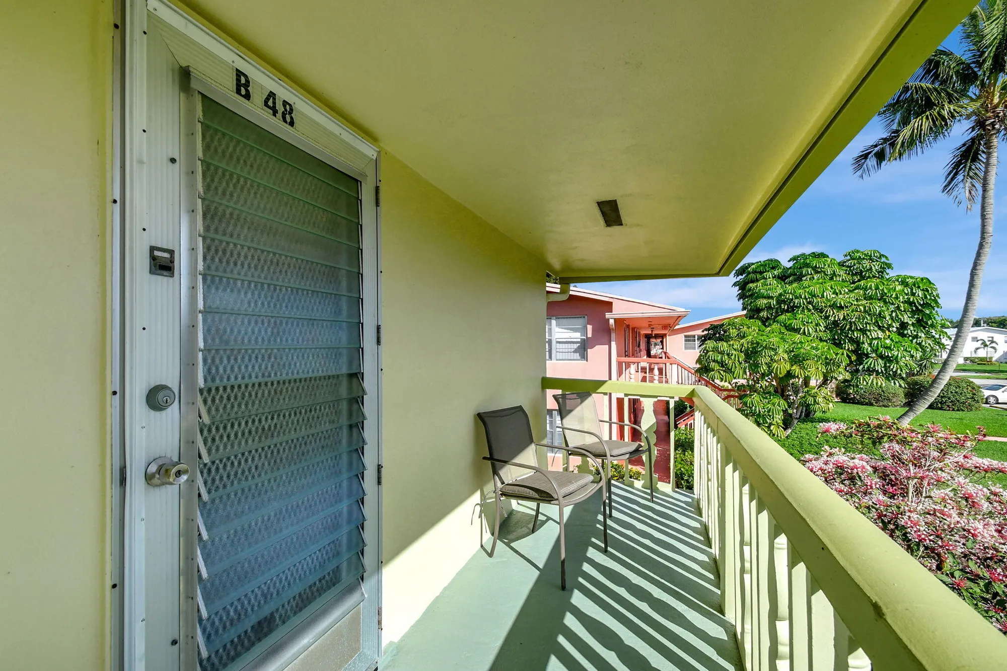 Property Slideshow image 3 of 40 | 48 sheffield b, West Palm Beach, FL, 33417
