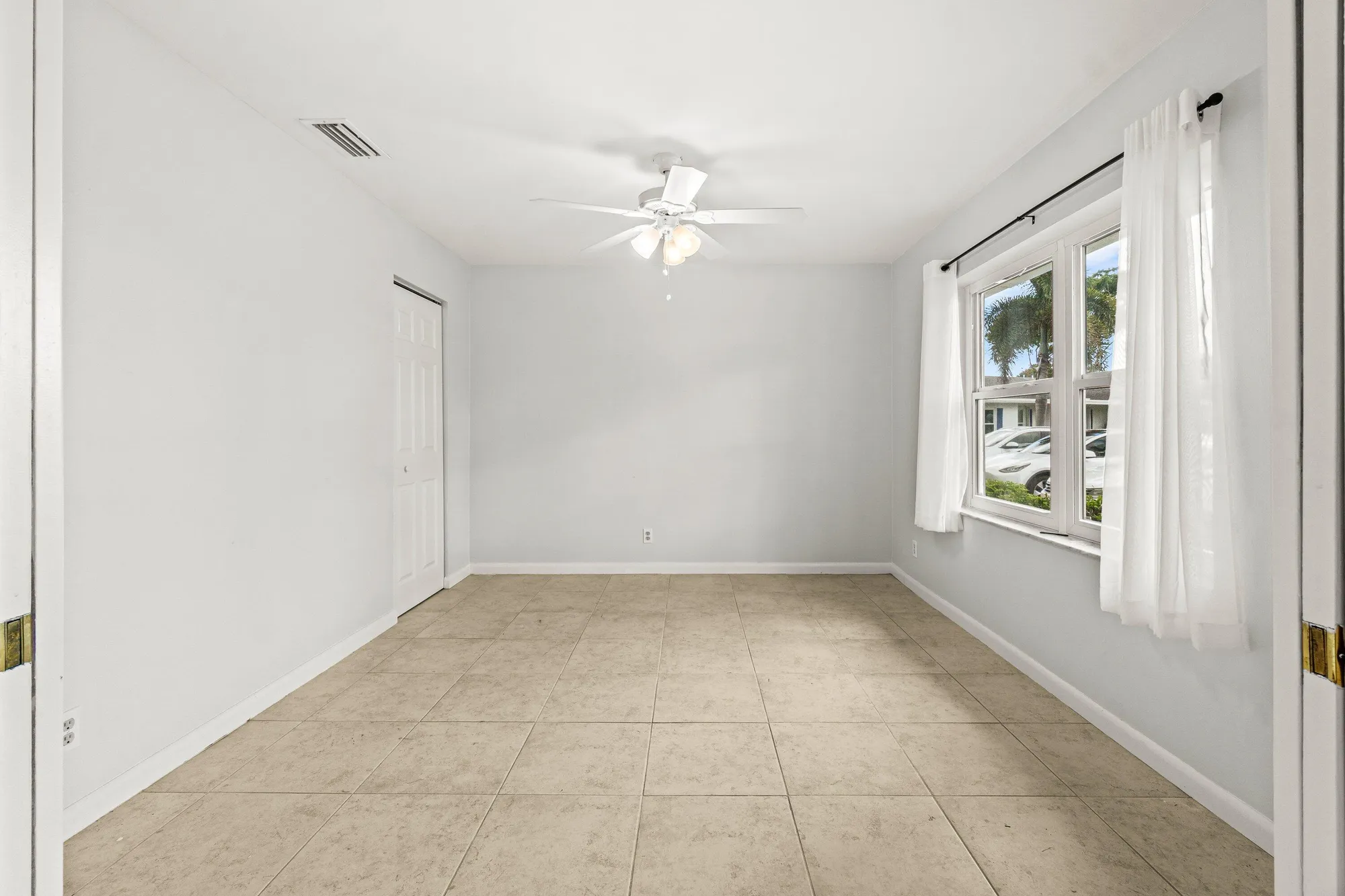 Property Slideshow image 14 of 43 | 5074 privet pl b, Delray Beach, FL, 33484