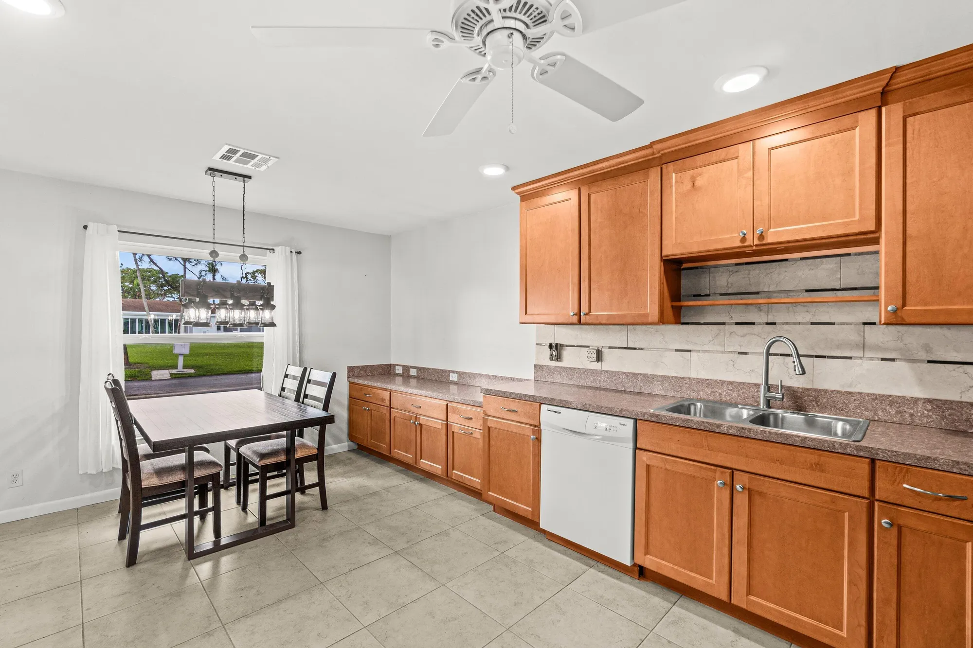 Property Slideshow image 5 of 43 | 5074 privet pl b, Delray Beach, FL, 33484