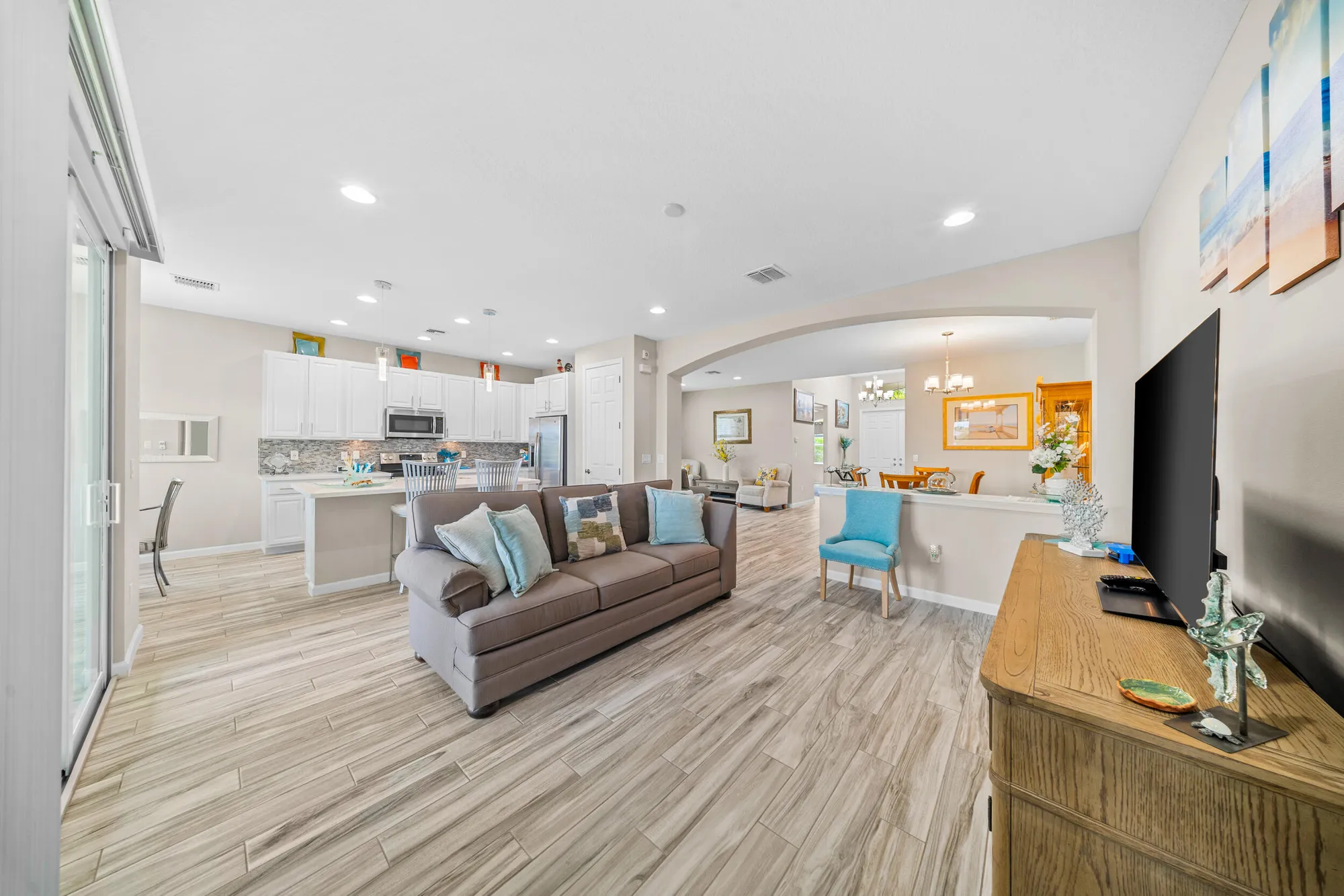 Property Slideshow image 5 of 21 | 11187 sw lake park dr, Port Saint Lucie, FL, 34987