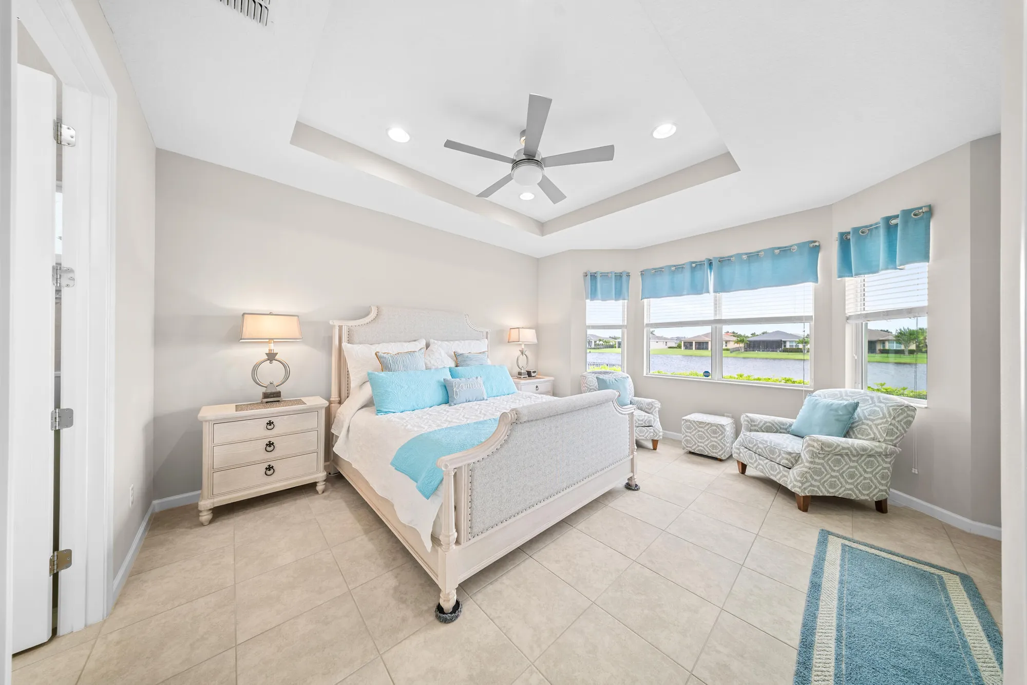 Property Slideshow image 10 of 21 | 11187 sw lake park dr, Port Saint Lucie, FL, 34987