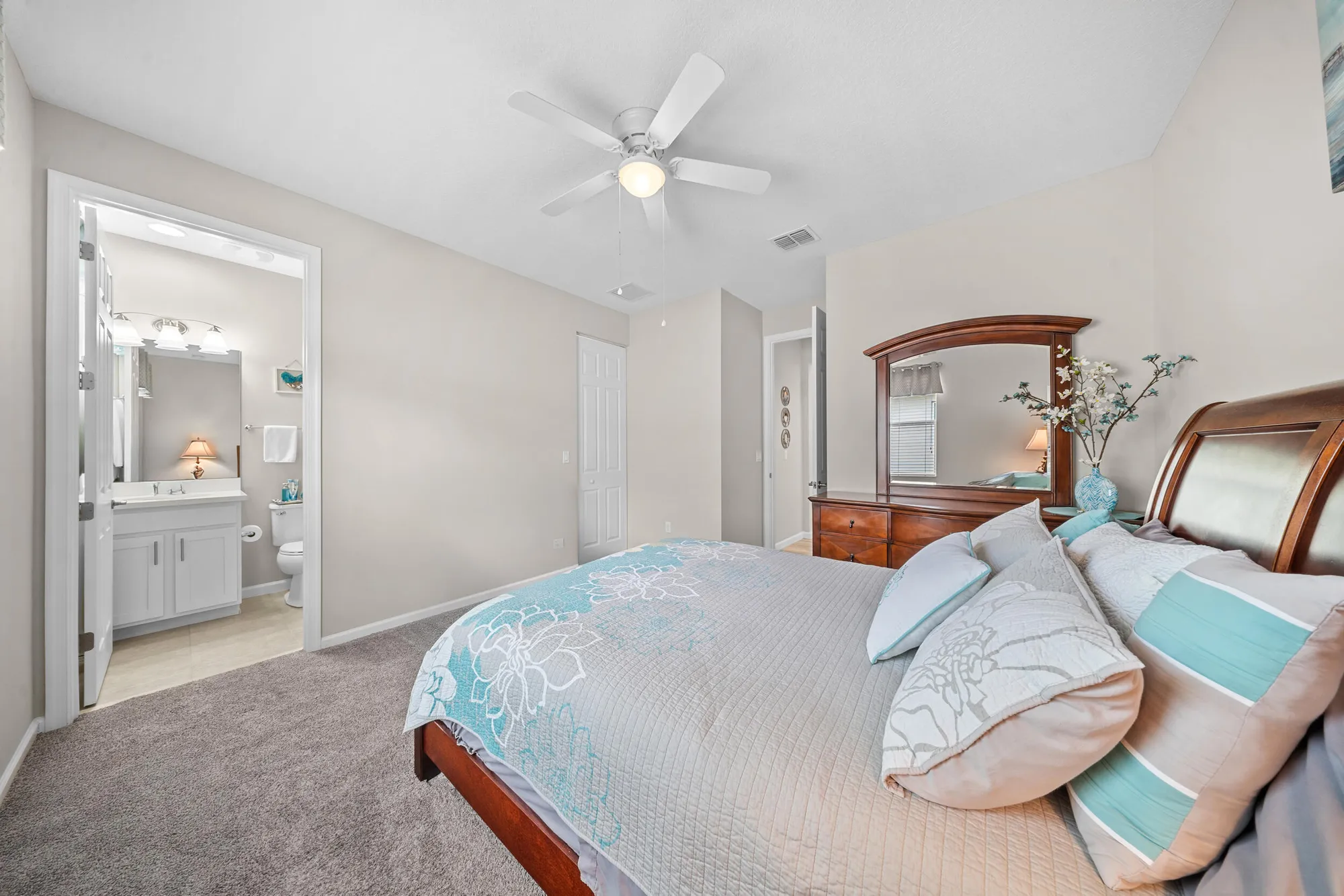 Property Slideshow image 12 of 21 | 11187 sw lake park dr, Port Saint Lucie, FL, 34987