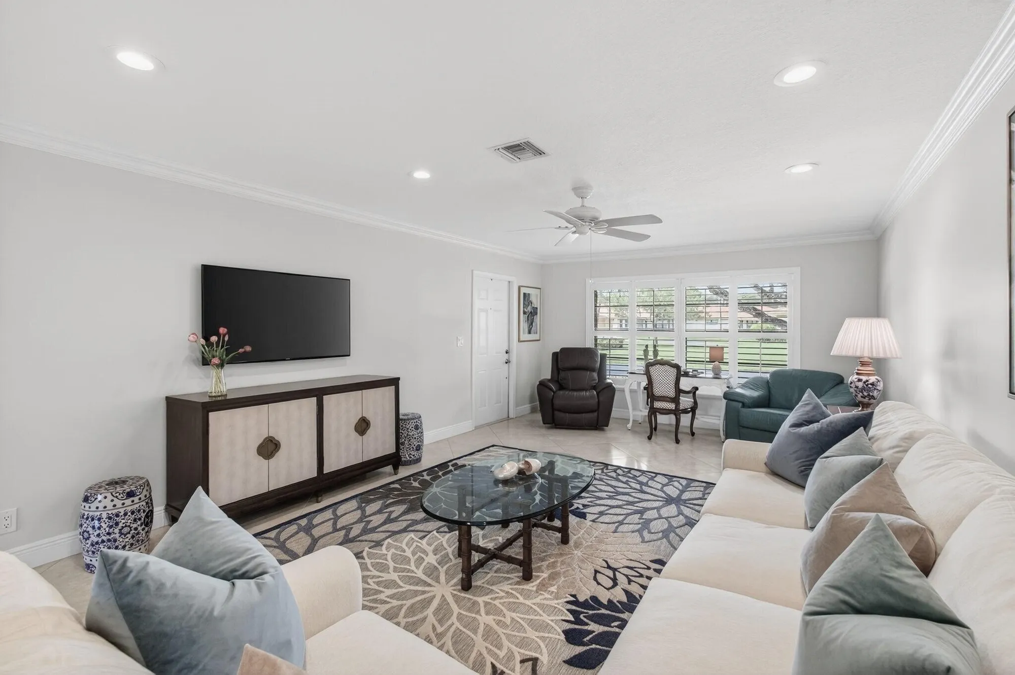 Property Slideshow image 9 of 52 | 4555 apple tree cir a, Boynton Beach, FL, 33436