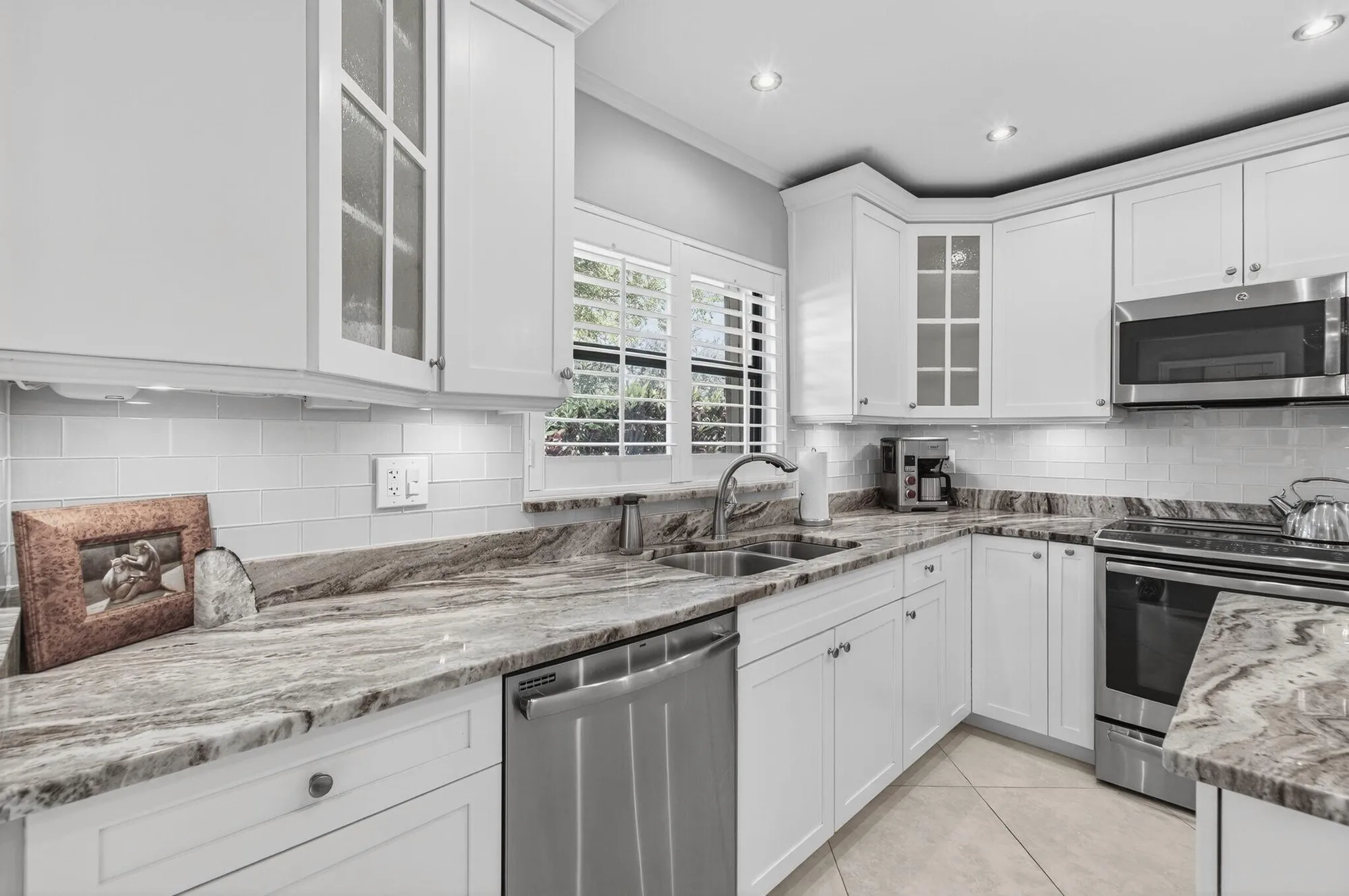 Property Slideshow image 23 of 52 | 4555 apple tree cir a, Boynton Beach, FL, 33436