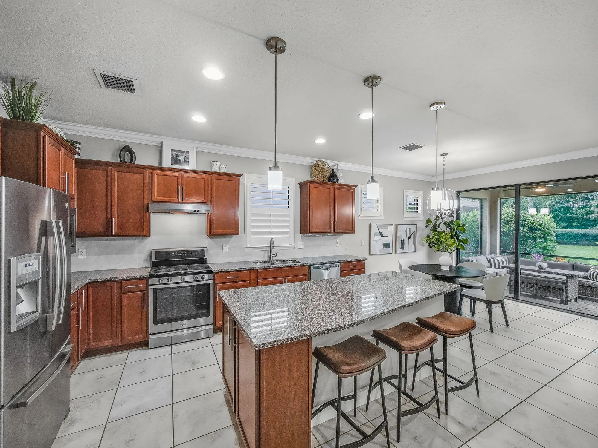 Property Slideshow image 10 of 40 | 564 se monet dr, Port Saint Lucie, FL, 34984
