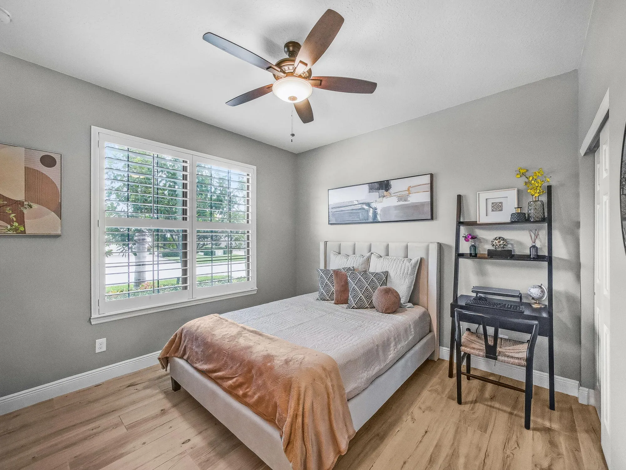 Property Slideshow image 19 of 40 | 564 se monet dr, Port Saint Lucie, FL, 34984