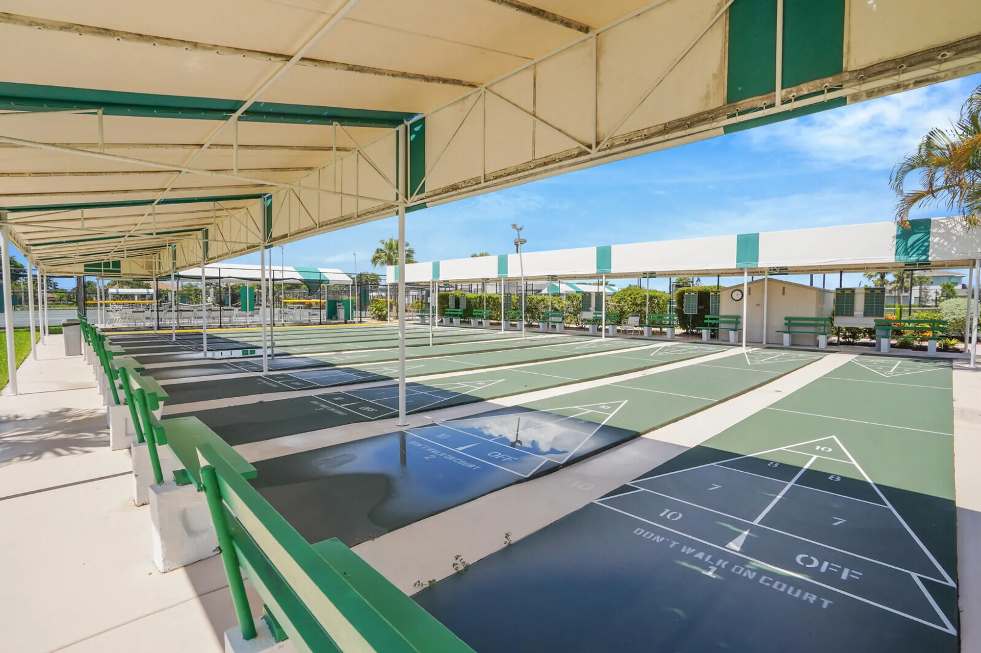 Property Slideshow image 34 of 41 | 5910 via delray b, Delray Beach, FL, 33484