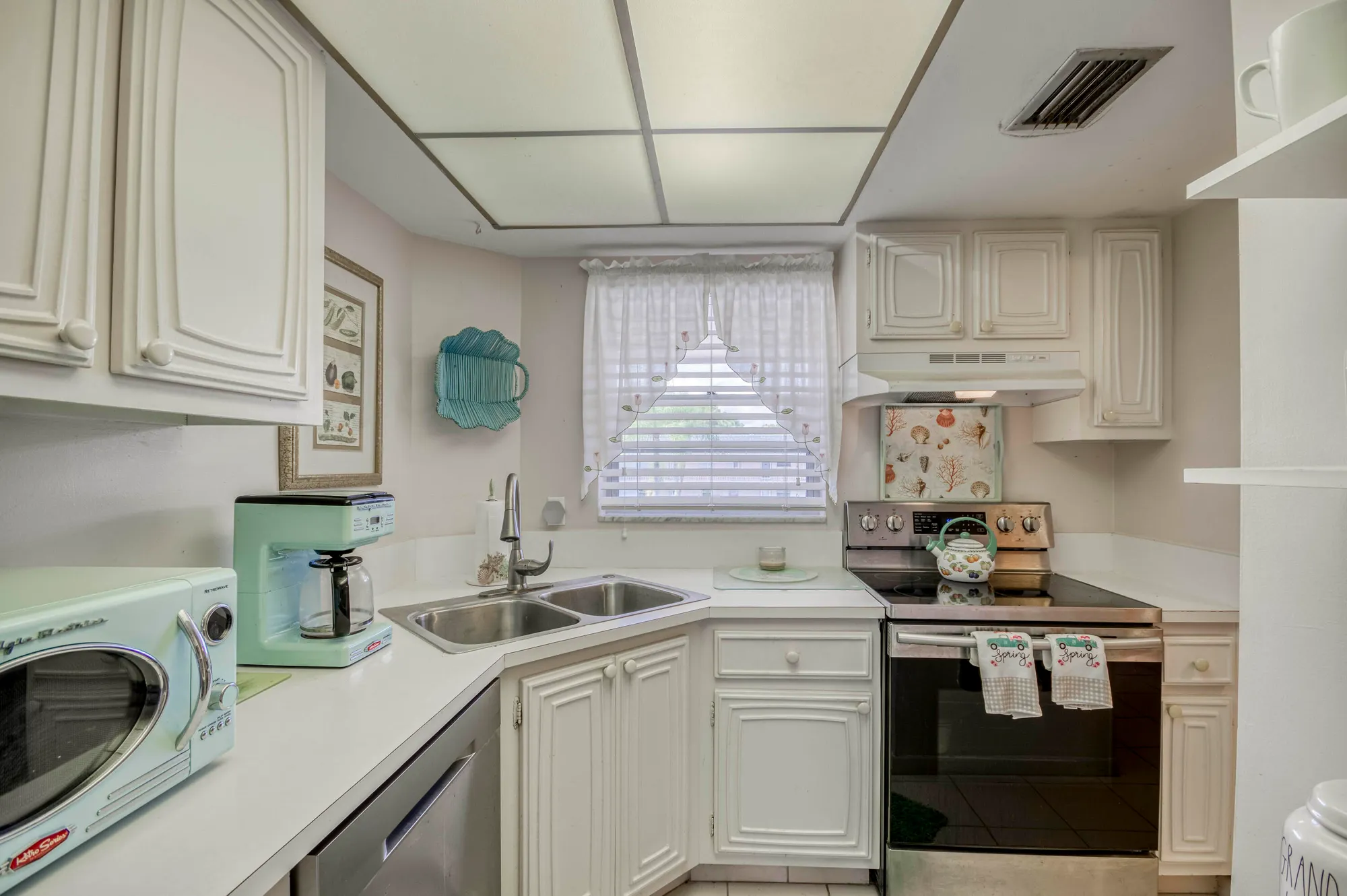 Property Slideshow image 11 of 22 | 18081 se country club dr 326, Jupiter, FL, 33469