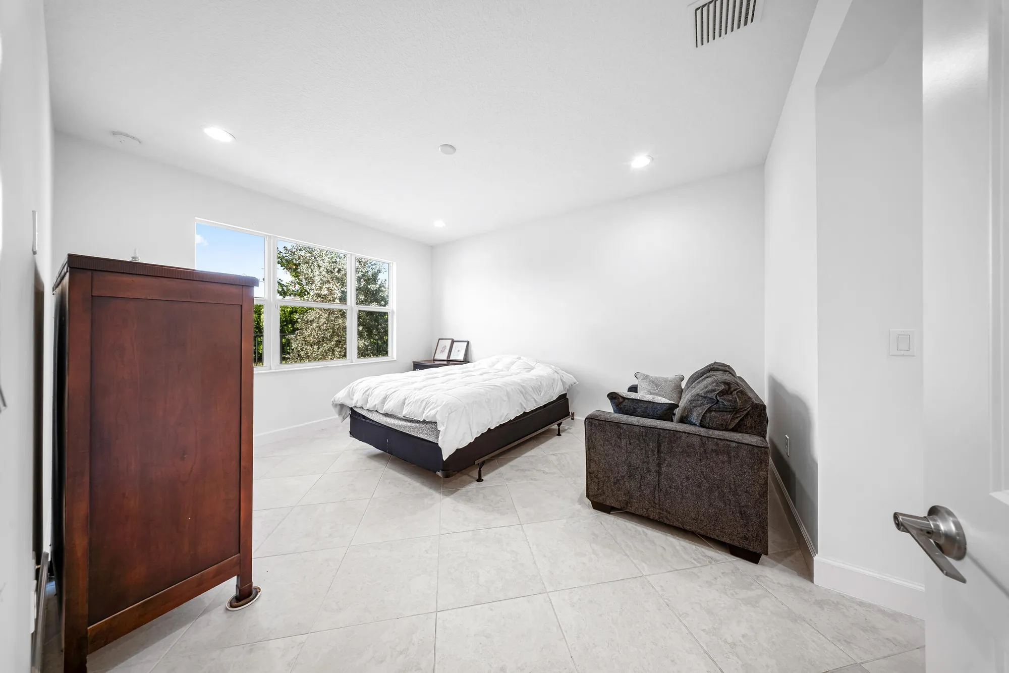 Property Slideshow image 13 of 33 | 15751 sw egret coast dr, Port Saint Lucie, FL, 34987