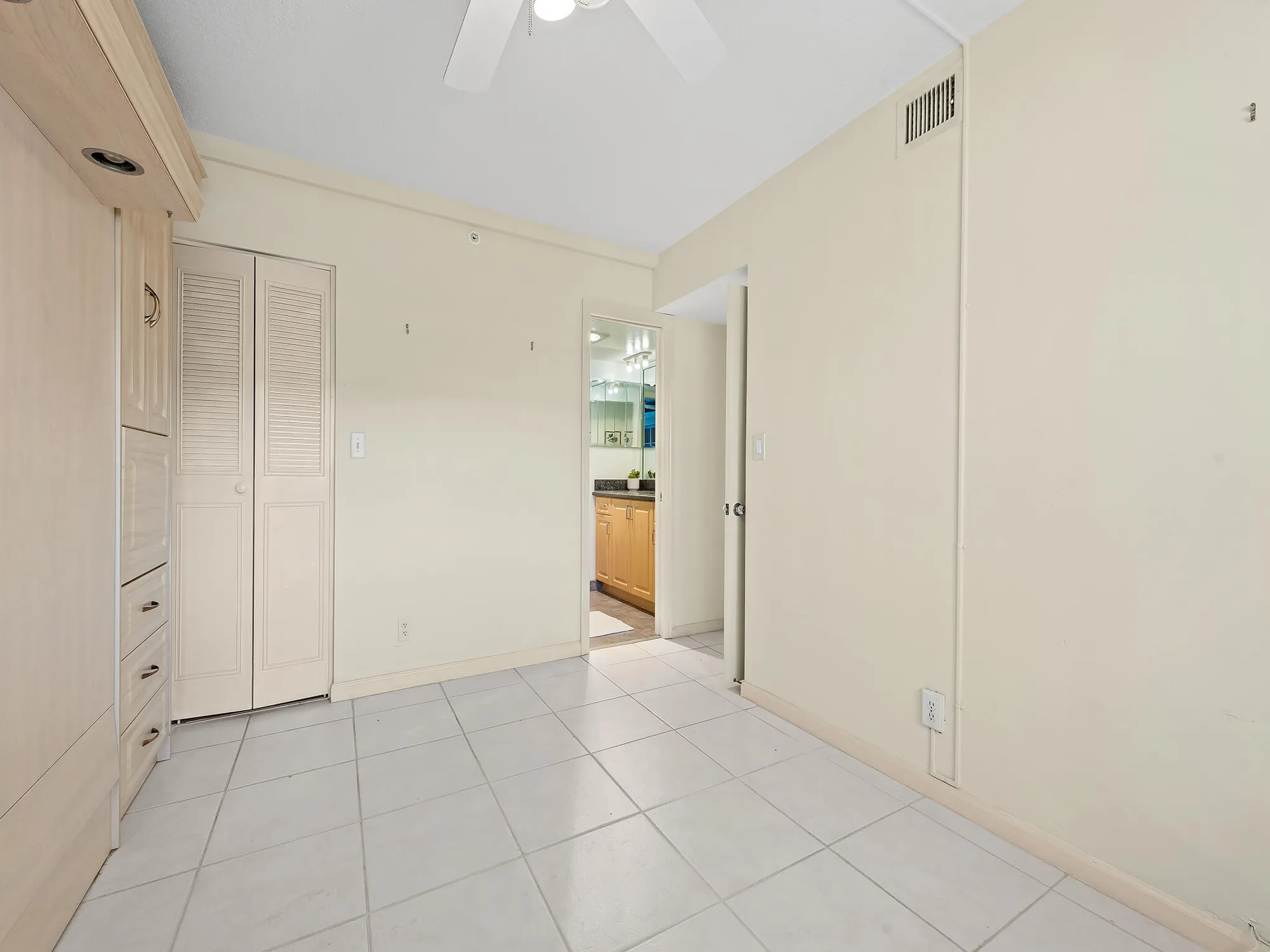 Property Slideshow image 14 of 39 | 3300 s ocean blvd apt 123c, Highland Beach, FL, 33487