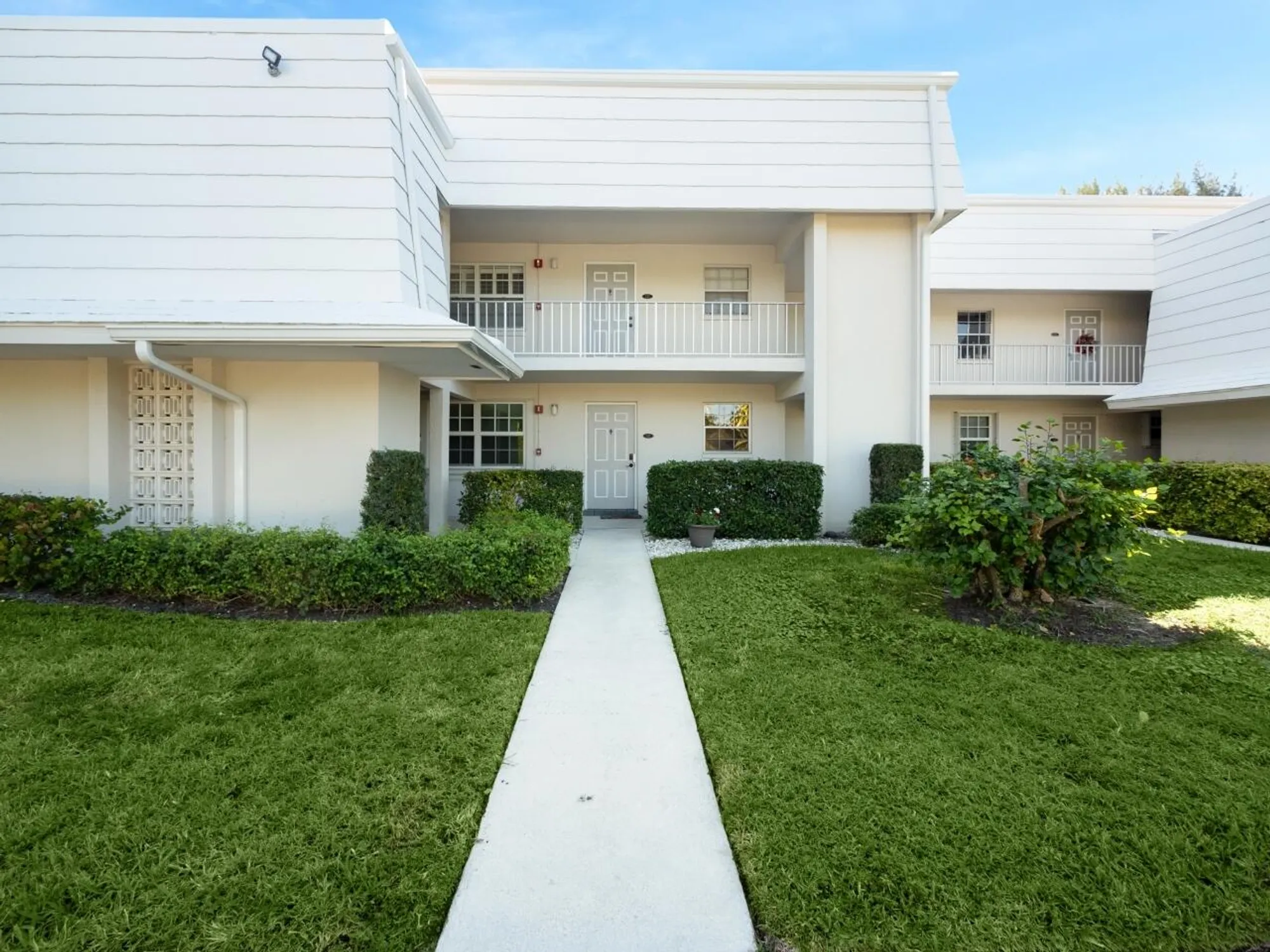 Property Slideshow image 14 of 18 | 1262 sugar sands blvd apt 127, Riviera Beach, FL, 33404