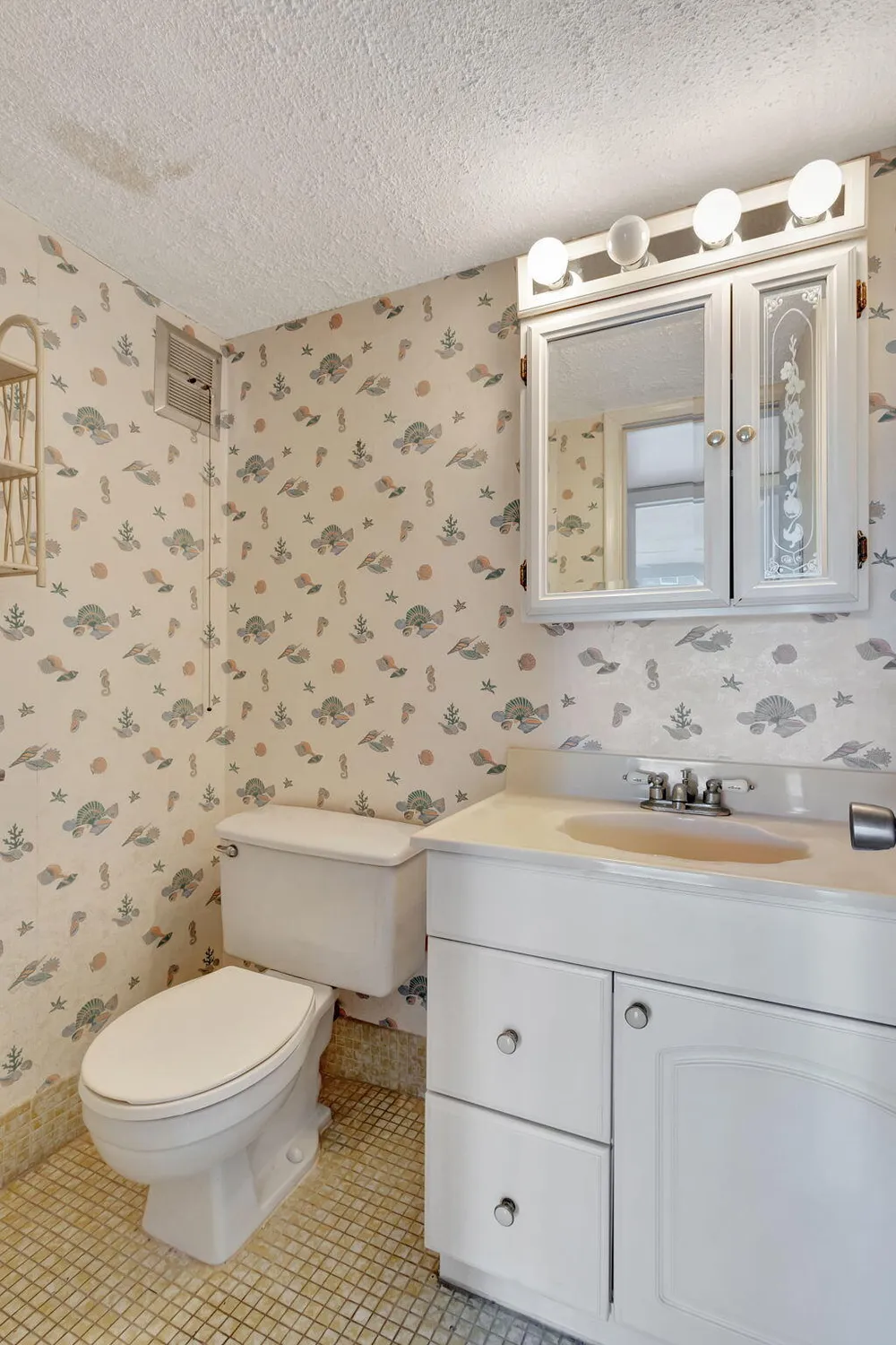 Property Slideshow image 11 of 38 | 332 sheffield, West Palm Beach, FL, 33417
