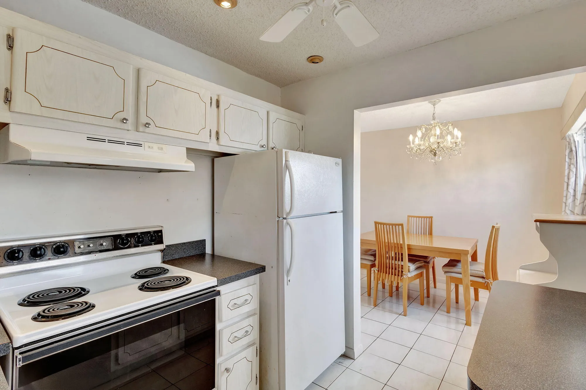 Property Slideshow image 7 of 38 | 332 sheffield, West Palm Beach, FL, 33417