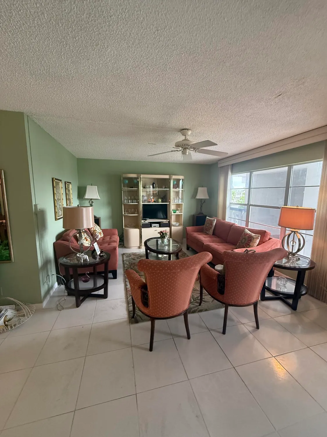 Property Slideshow image 4 of 16 | 407 greenbrier a, West Palm Beach, FL, 33417