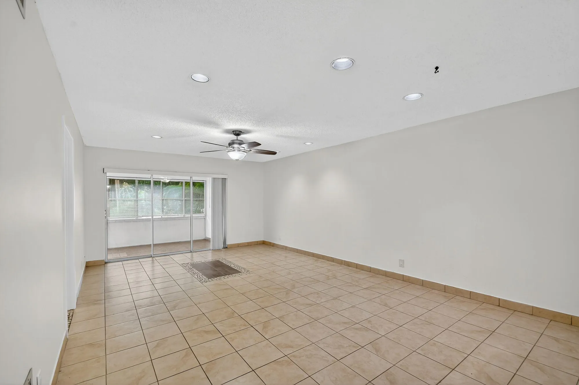 Property Slideshow image 12 of 58 | 638 marlboro oval # 638, Lake Worth, FL, 33467