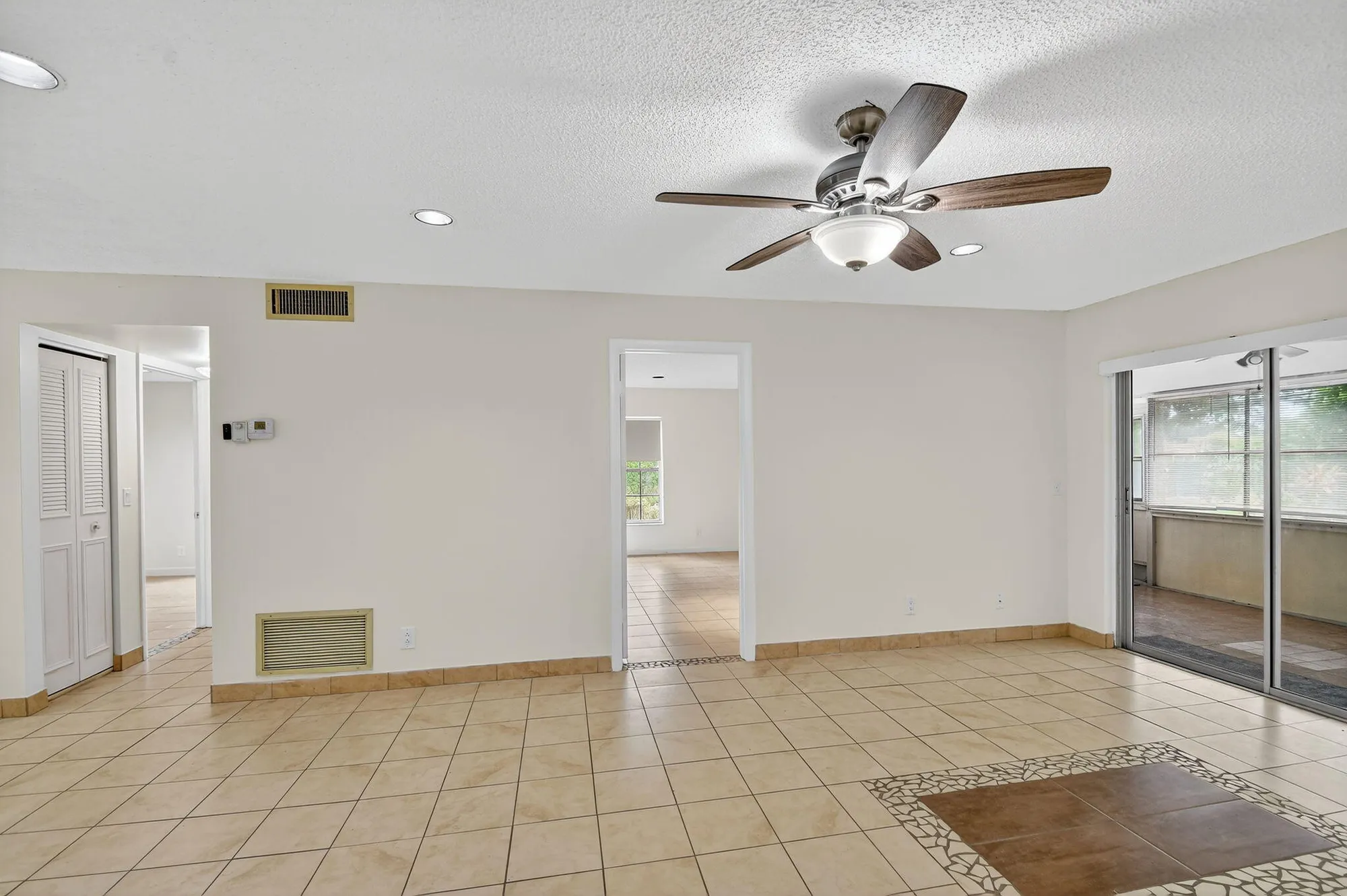 Property Slideshow image 18 of 58 | 638 marlboro oval # 638, Lake Worth, FL, 33467