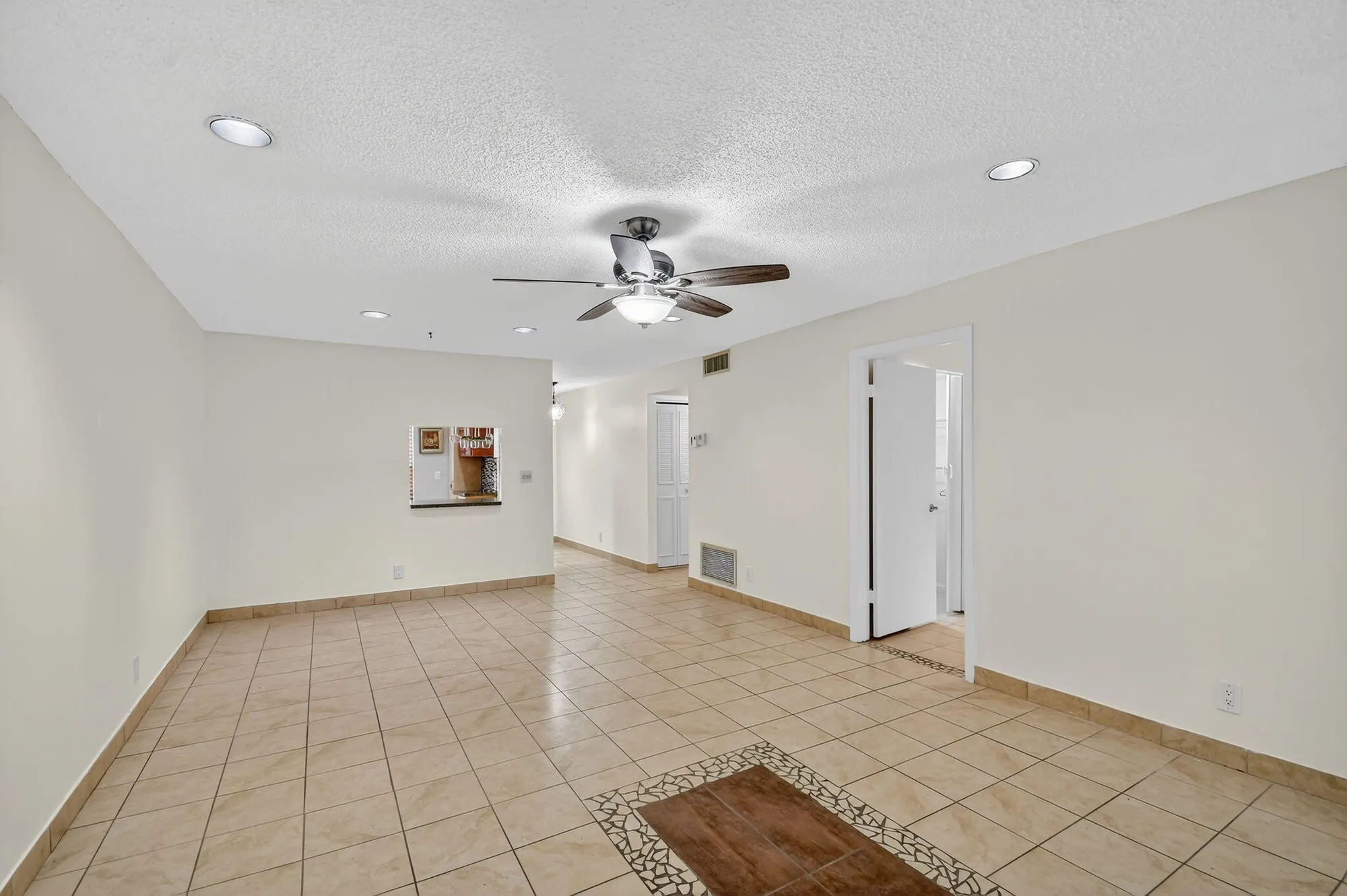 Property Slideshow image 15 of 58 | 638 marlboro oval # 638, Lake Worth, FL, 33467