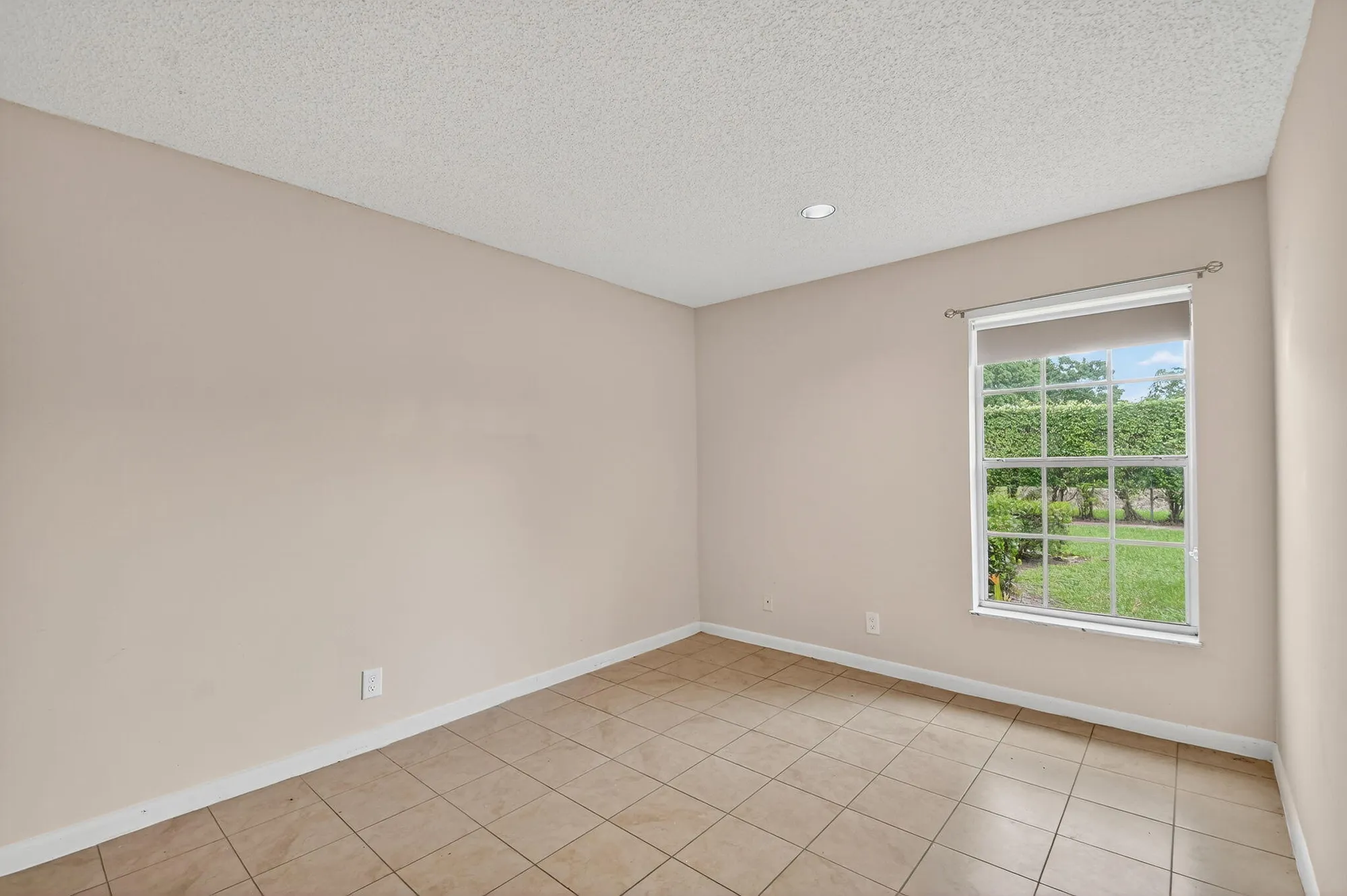 Property Slideshow image 27 of 58 | 638 marlboro oval # 638, Lake Worth, FL, 33467