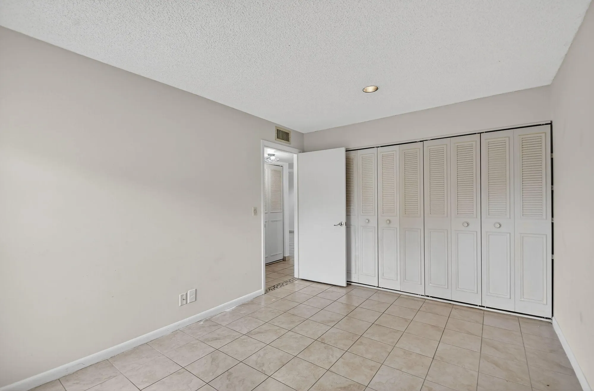 Property Slideshow image 26 of 58 | 638 marlboro oval # 638, Lake Worth, FL, 33467