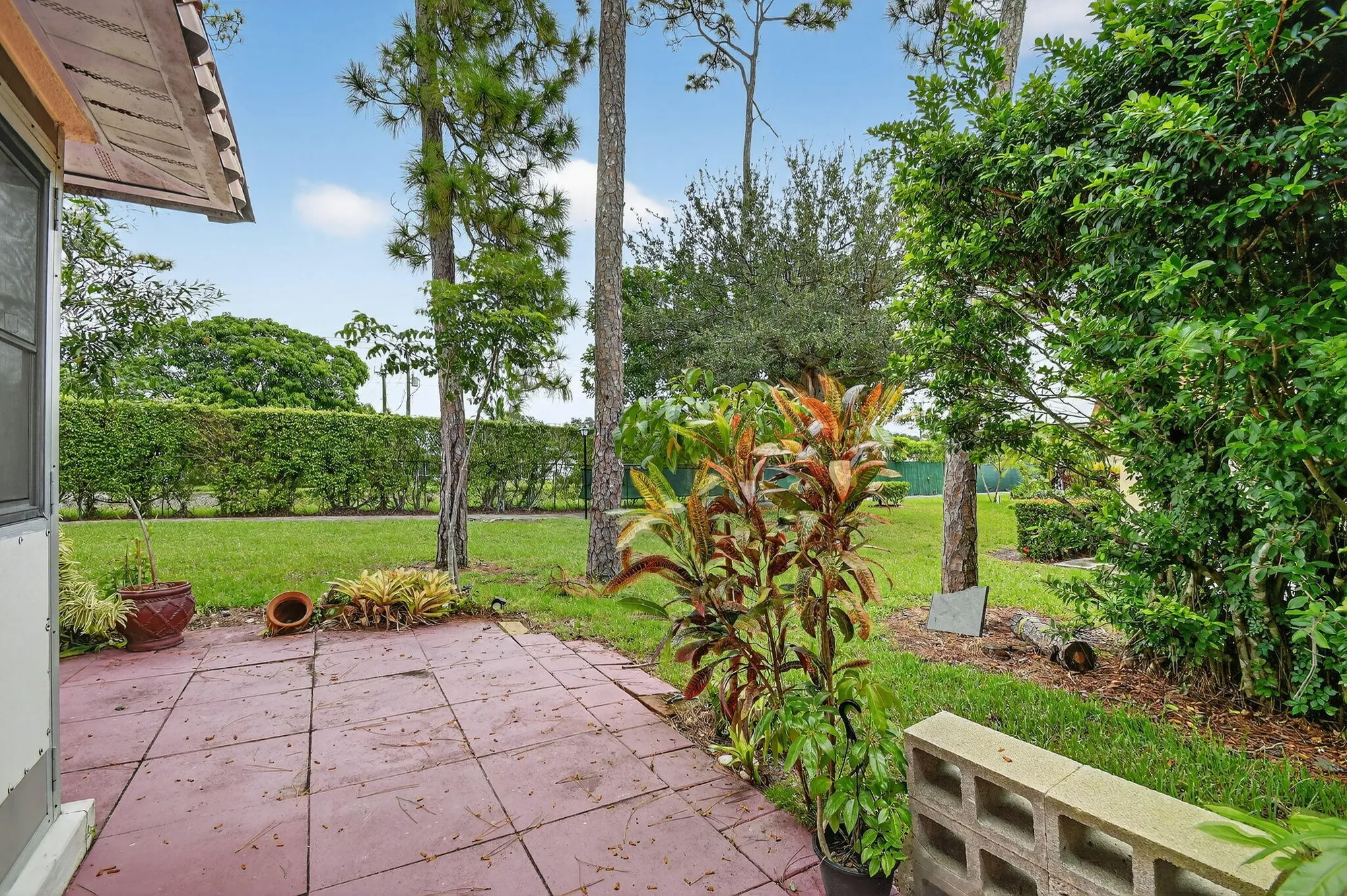 Property Slideshow image 35 of 58 | 638 marlboro oval # 638, Lake Worth, FL, 33467