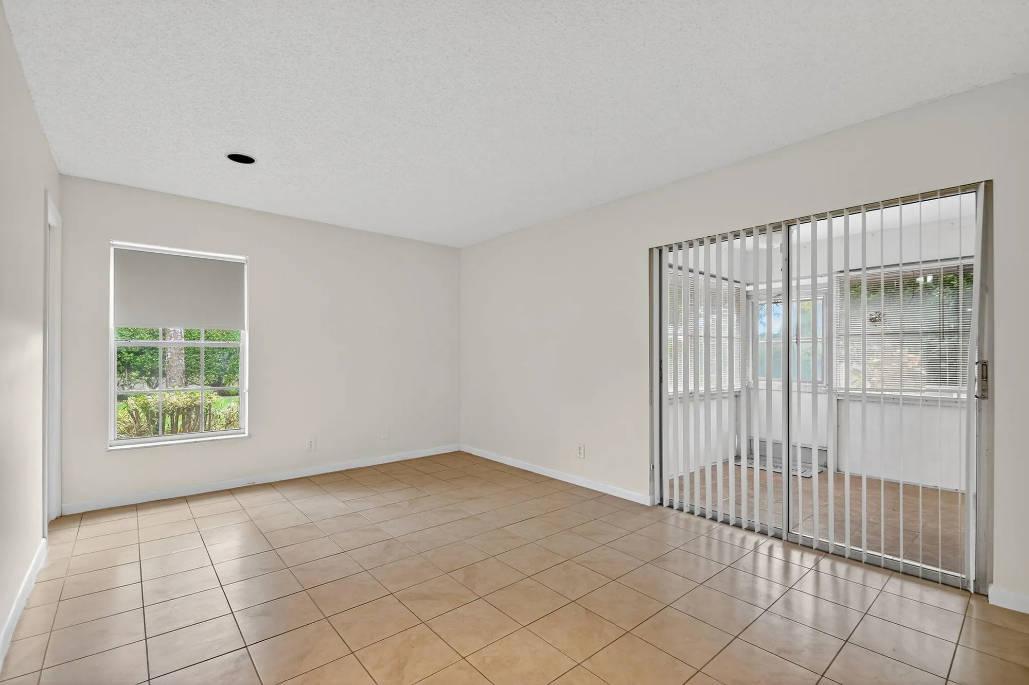 Property Slideshow image 20 of 58 | 638 marlboro oval # 638, Lake Worth, FL, 33467