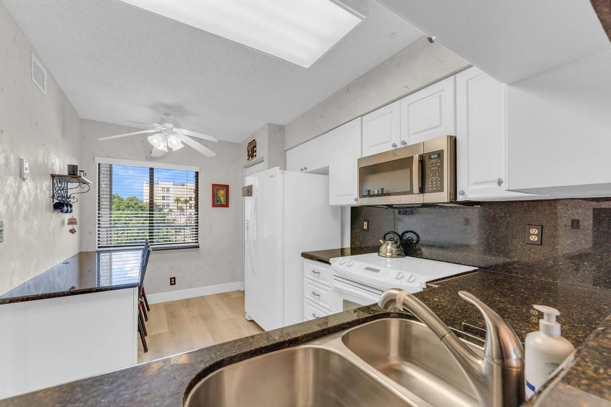 Property Slideshow image 6 of 78 | 7260 kinghurst dr 508, Delray Beach, FL, 33446