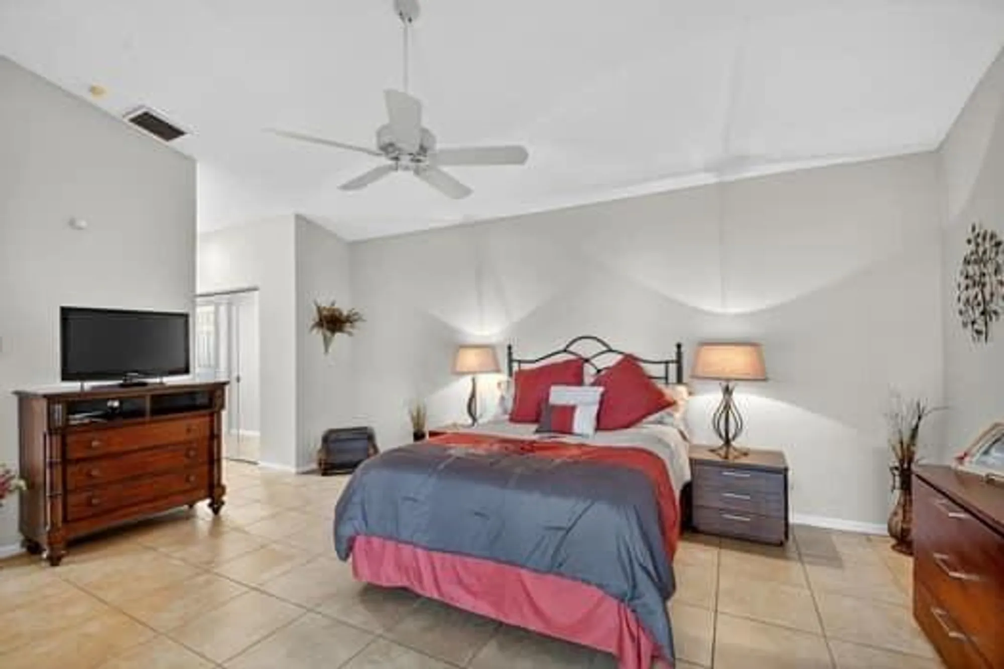 Property Slideshow image 23 of 50 | 10299 utopia cir, Boynton Beach, FL, 33437