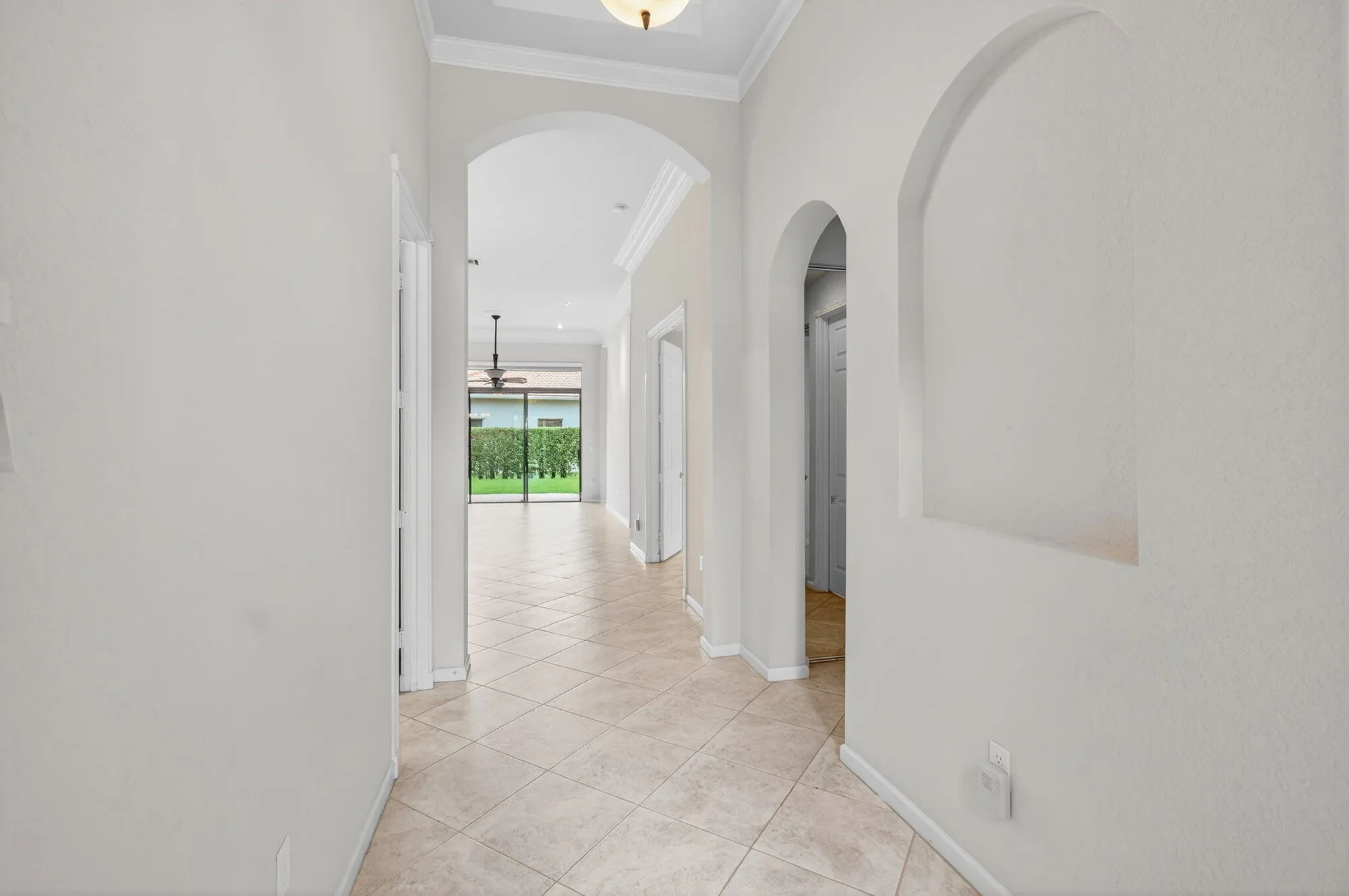 Property Slideshow image 15 of 57 | 6823 fabiano cir, Boynton Beach, FL, 33437