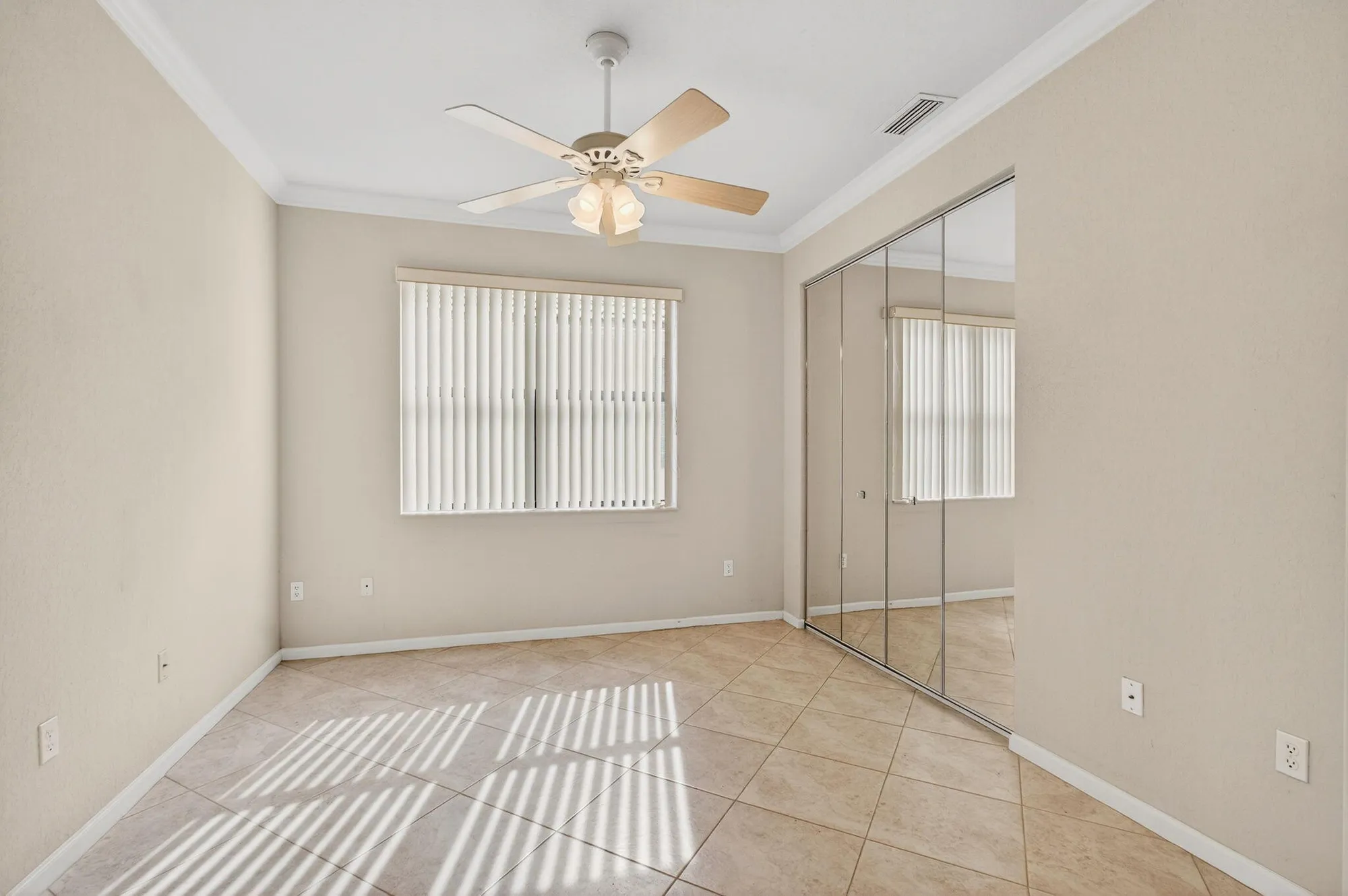 Property Slideshow image 37 of 57 | 6823 fabiano cir, Boynton Beach, FL, 33437