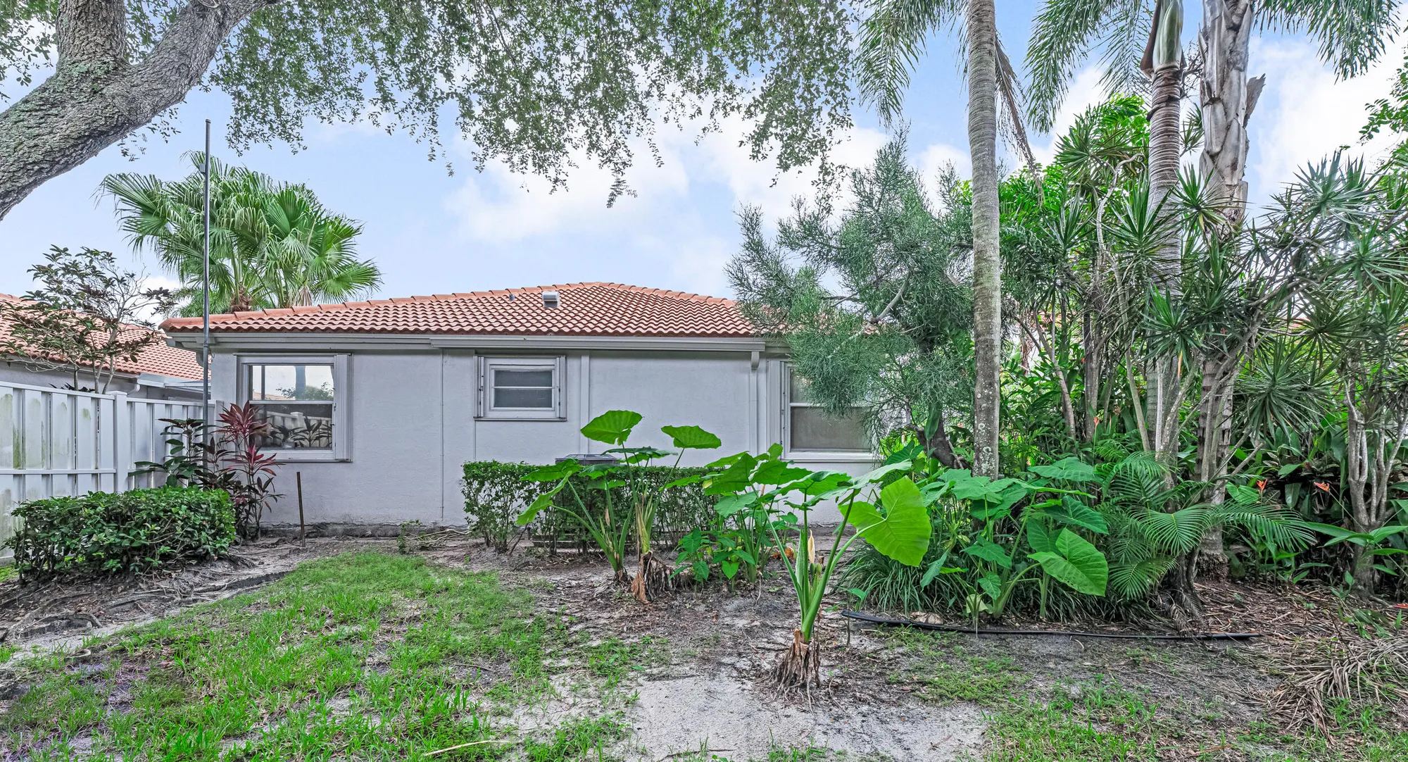 Property Slideshow image 42 of 58 | 9870 harbour lake cir, Boynton Beach, FL, 33437