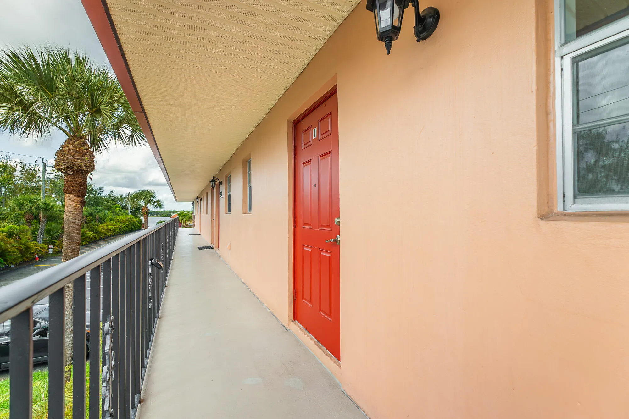 Property Slideshow image 2 of 23 | 1982 sw palm city rd i, Stuart, FL, 34994