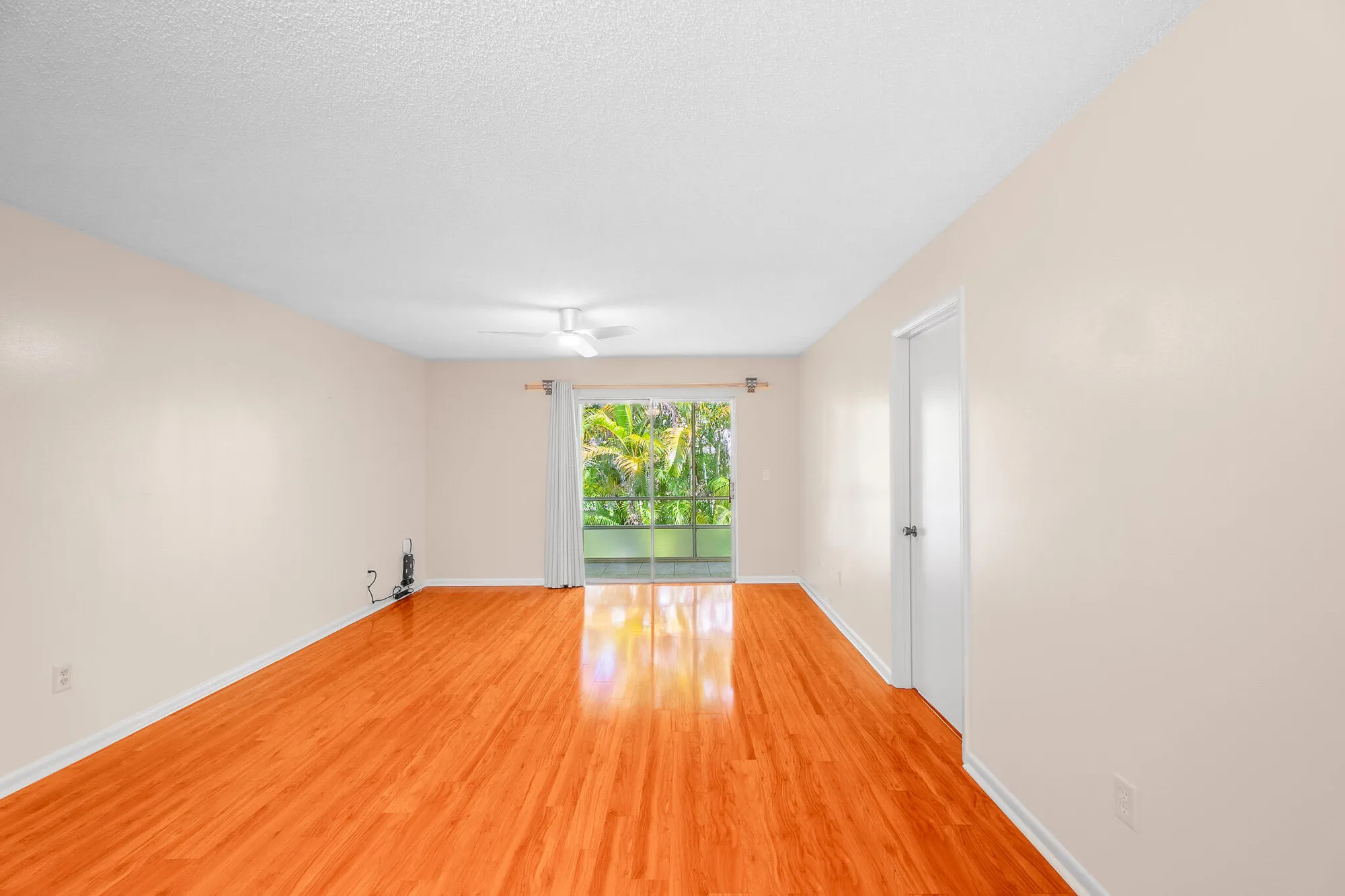 Property Slideshow image 7 of 23 | 1982 sw palm city rd i, Stuart, FL, 34994