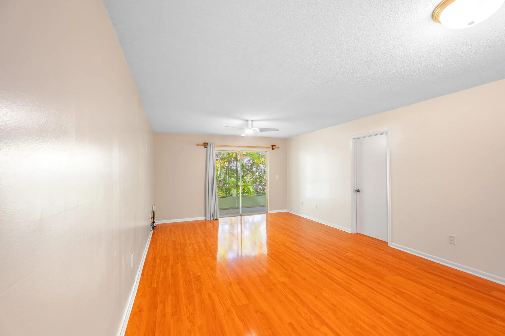 Property Slideshow image 8 of 23 | 1982 sw palm city rd i, Stuart, FL, 34994