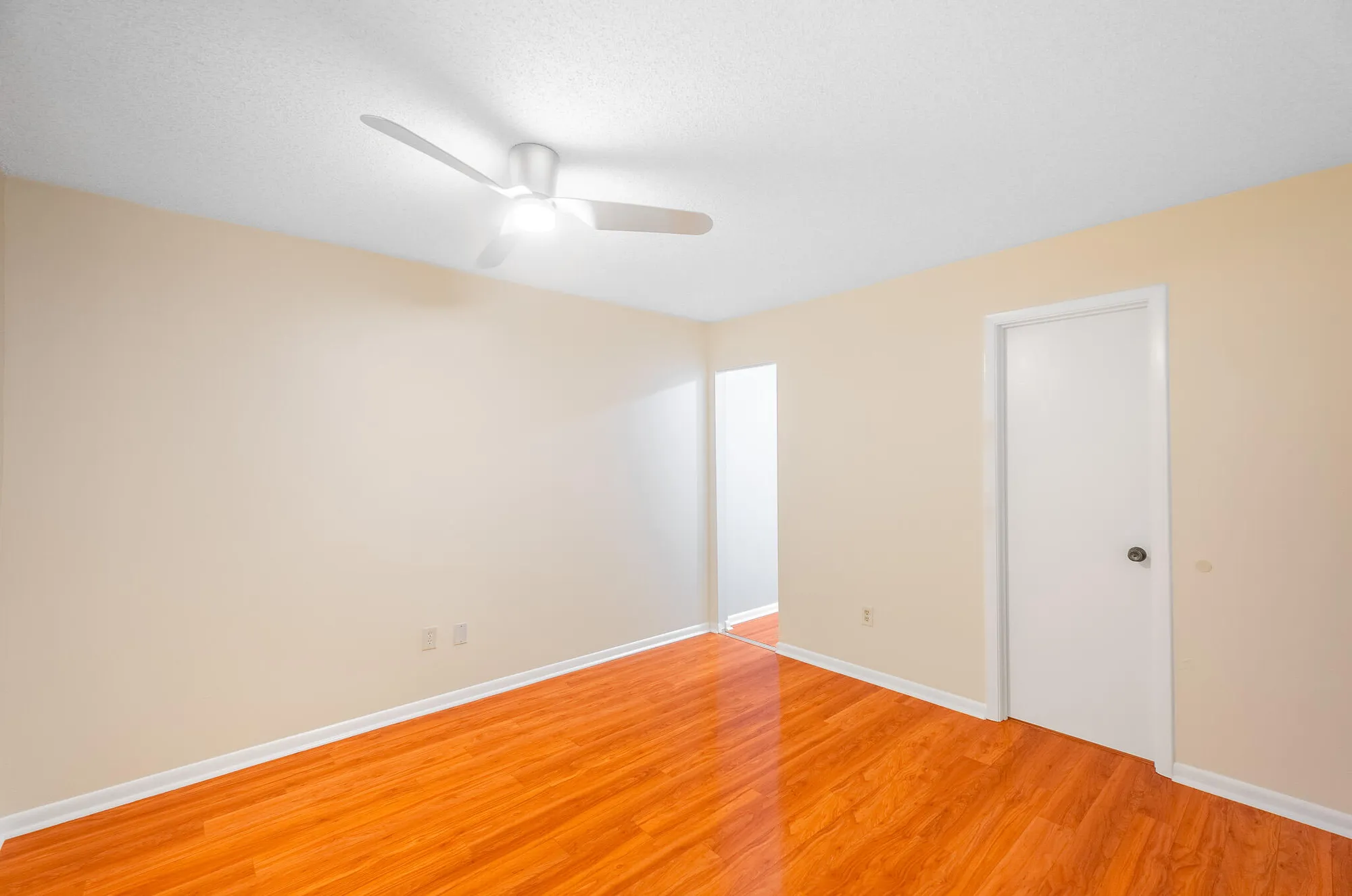 Property Slideshow image 14 of 23 | 1982 sw palm city rd i, Stuart, FL, 34994