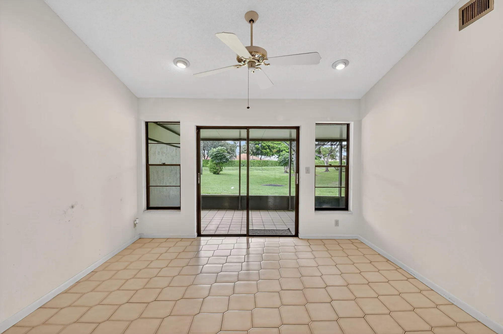 Property Slideshow image 17 of 56 | 5477 atlantic palm ct b, Boynton Beach, FL, 33437