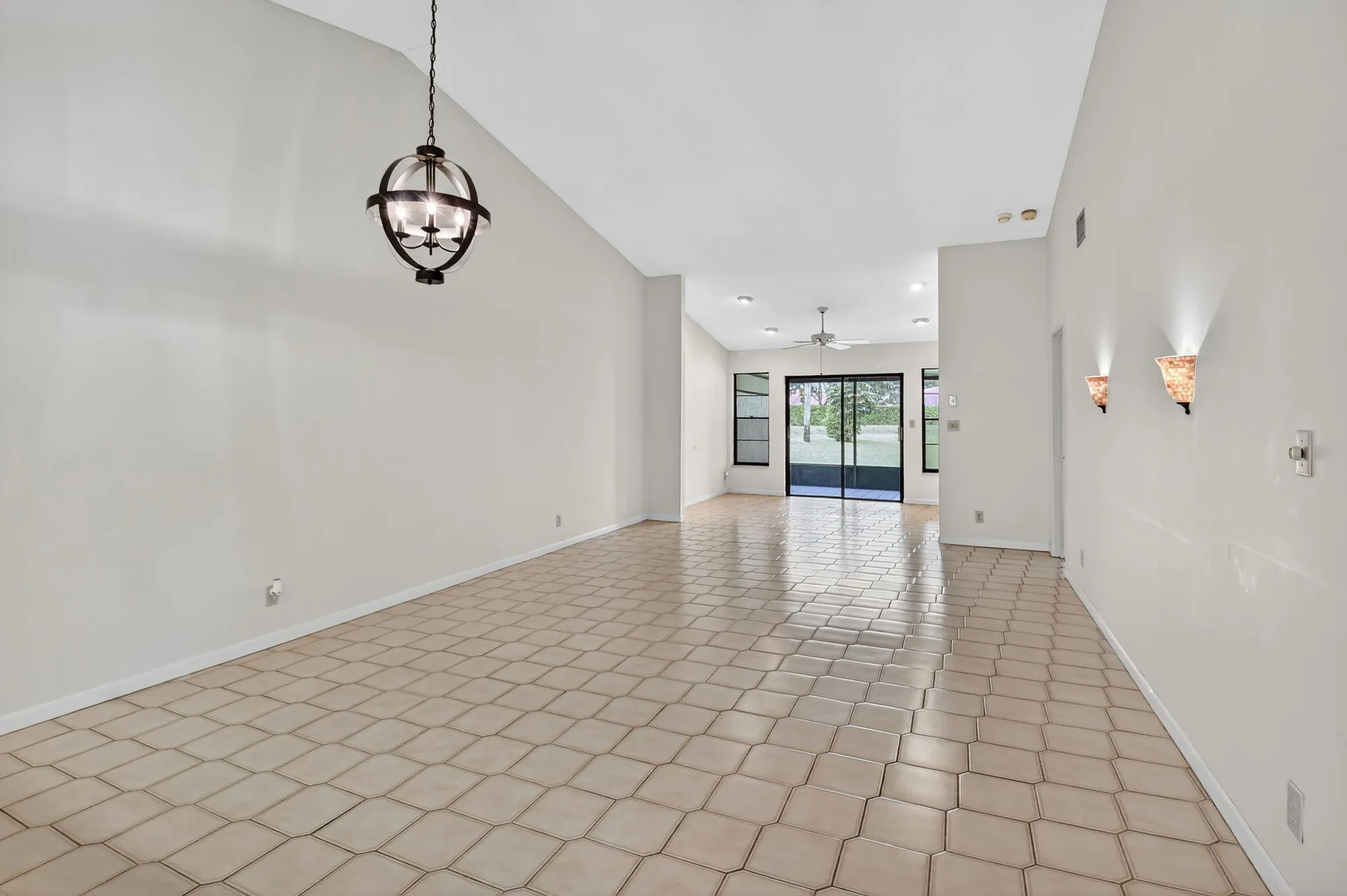 Property Slideshow image 14 of 56 | 5477 atlantic palm ct b, Boynton Beach, FL, 33437