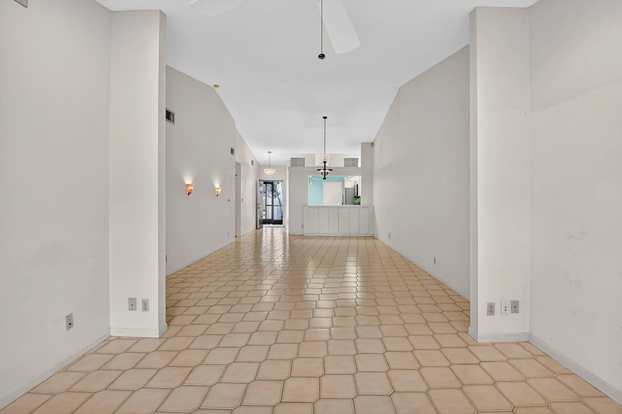 Property Slideshow image 16 of 56 | 5477 atlantic palm ct b, Boynton Beach, FL, 33437