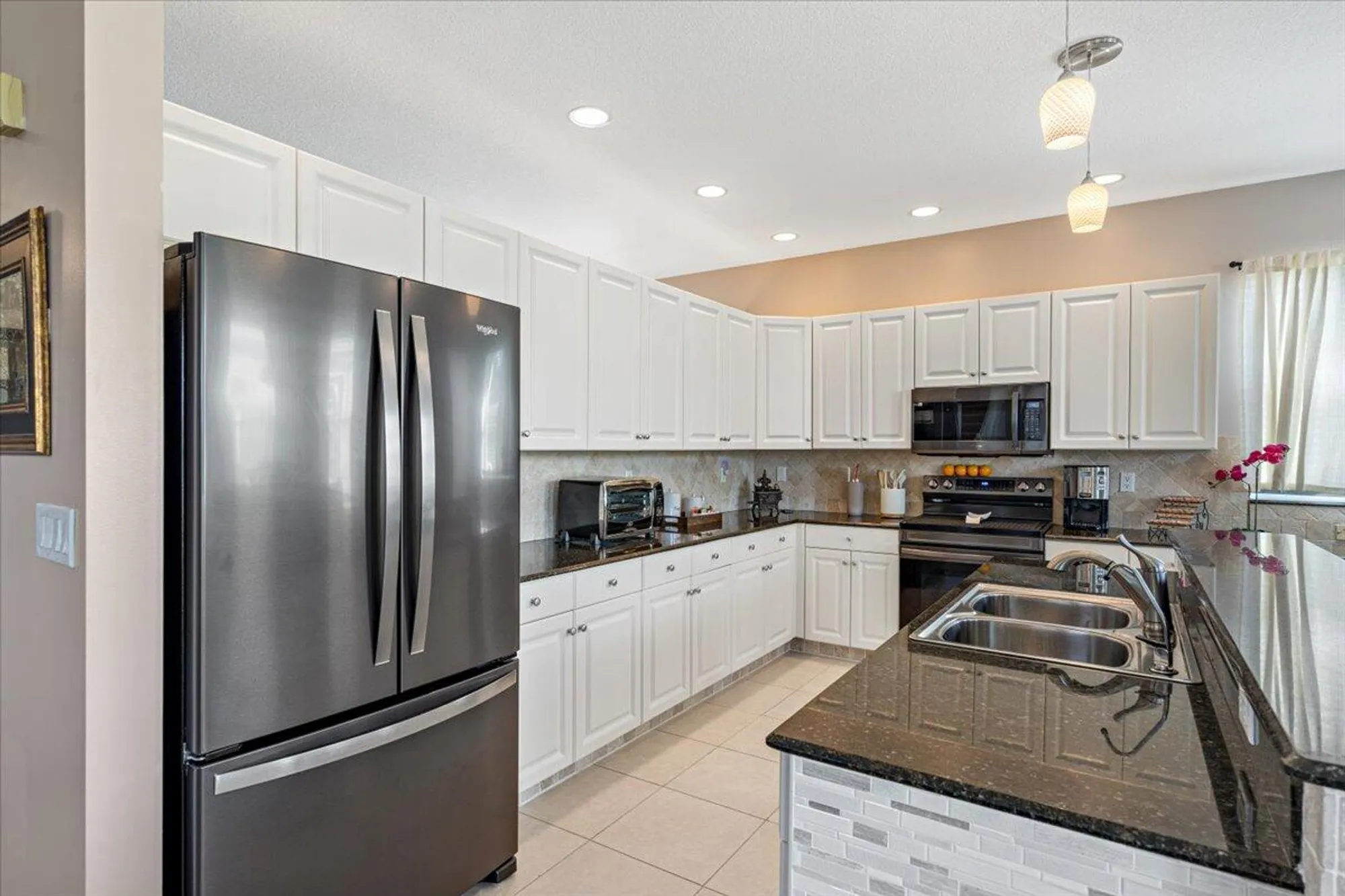 Property Slideshow image 18 of 87 | 11769 sw bennington cir, Port Saint Lucie, FL, 34987