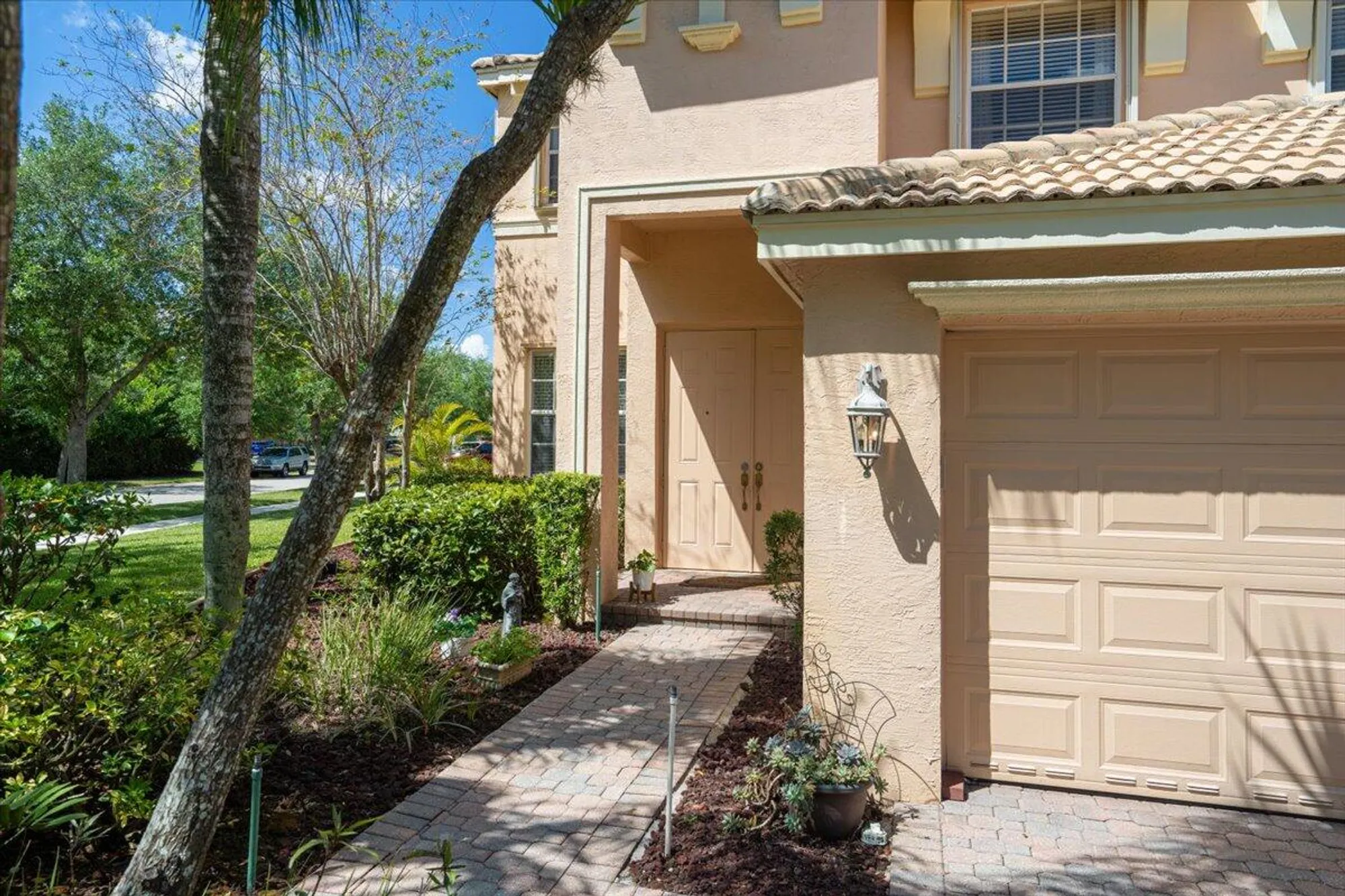 Property Slideshow image 5 of 87 | 11769 sw bennington cir, Port Saint Lucie, FL, 34987
