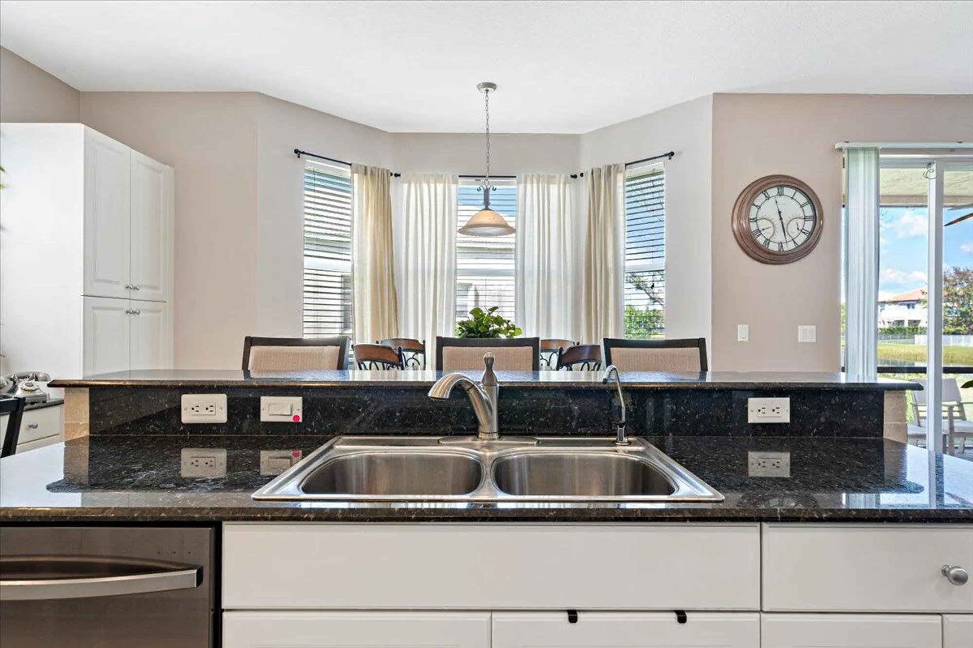 Property Slideshow image 20 of 87 | 11769 sw bennington cir, Port Saint Lucie, FL, 34987