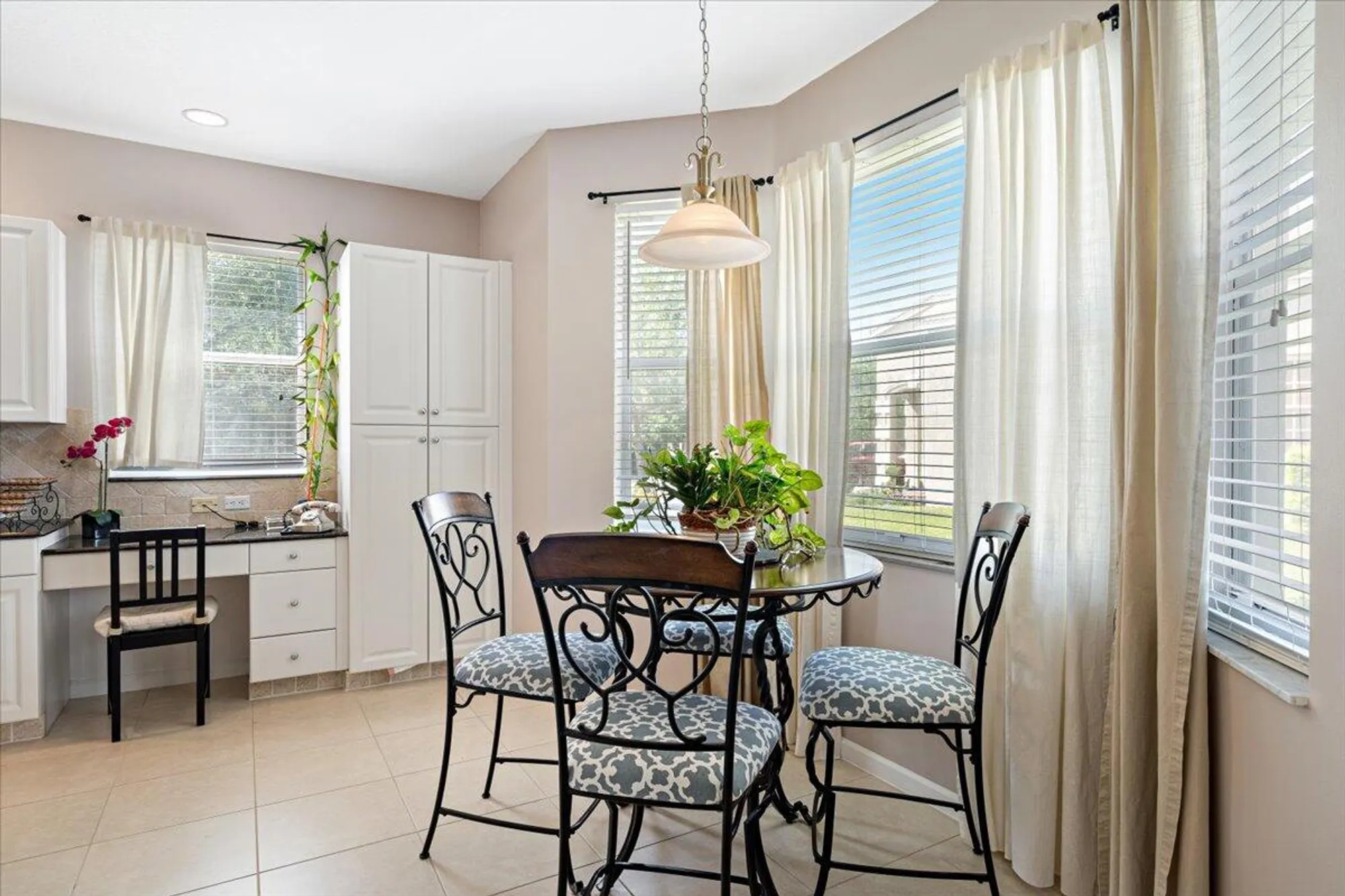 Property Slideshow image 25 of 87 | 11769 sw bennington cir, Port Saint Lucie, FL, 34987