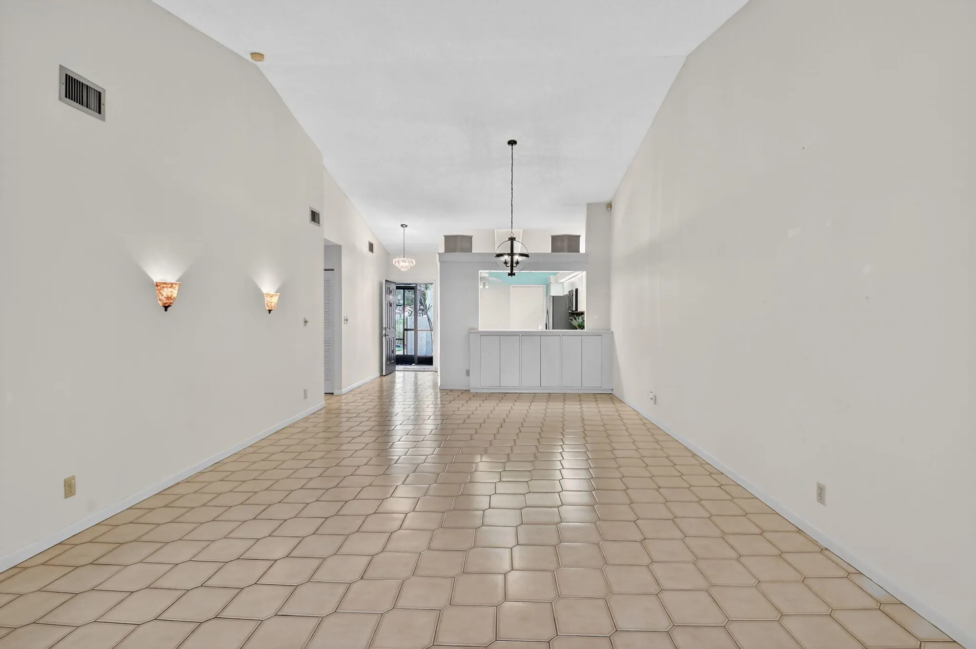 Property Slideshow image 13 of 56 | 5477 atlantic palm ct b, Boynton Beach, FL, 33437