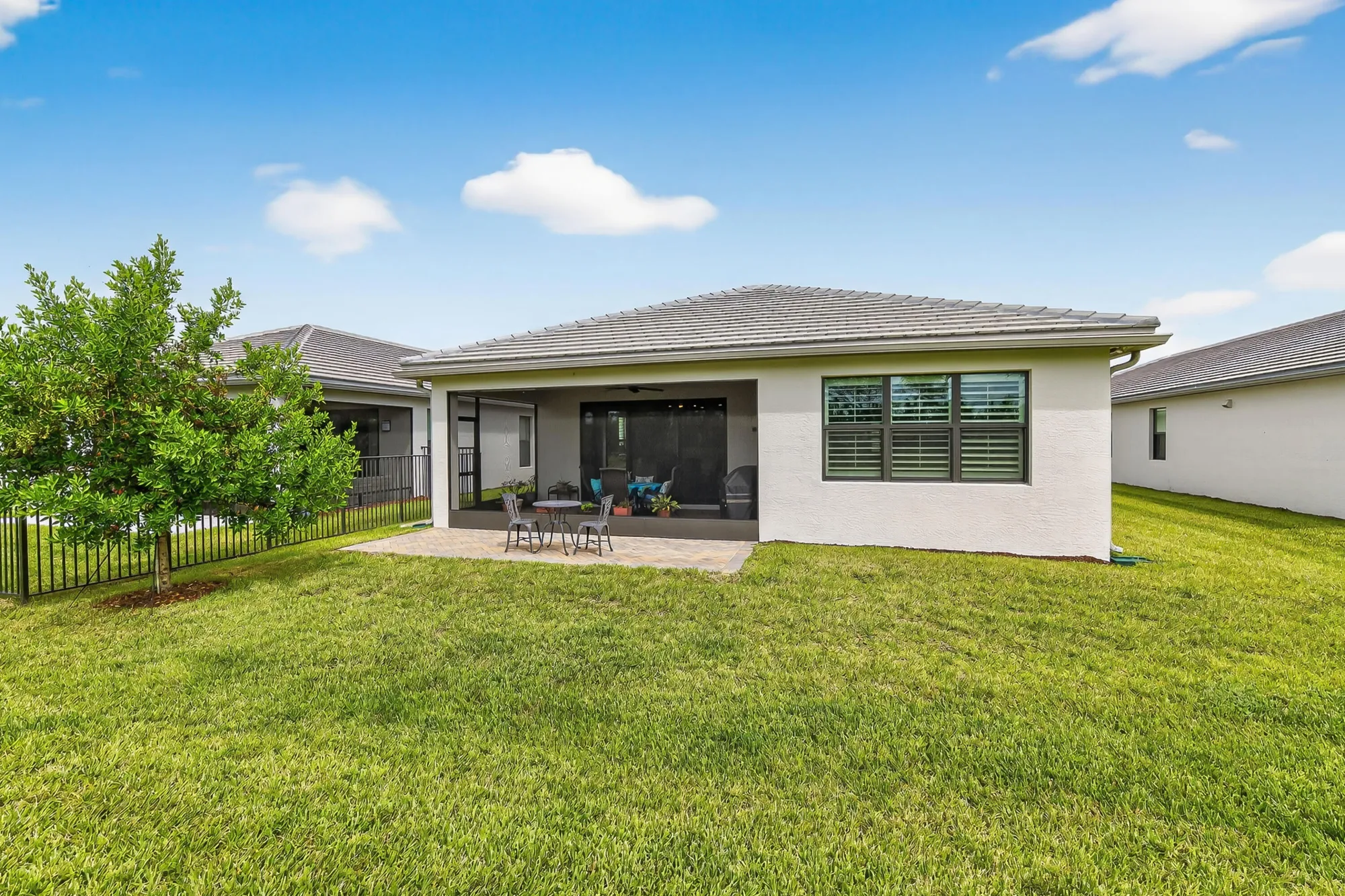 Property Slideshow image 29 of 32 | 11558 sw oceanfront ct, Port Saint Lucie, FL, 34987