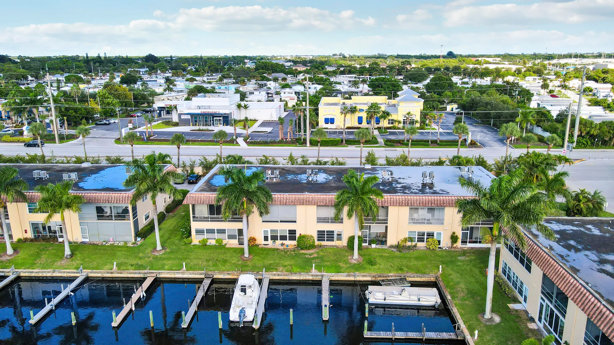 Property Slideshow image 46 of 52 | 2600 s kanner hwy q8, Stuart, FL, 34994