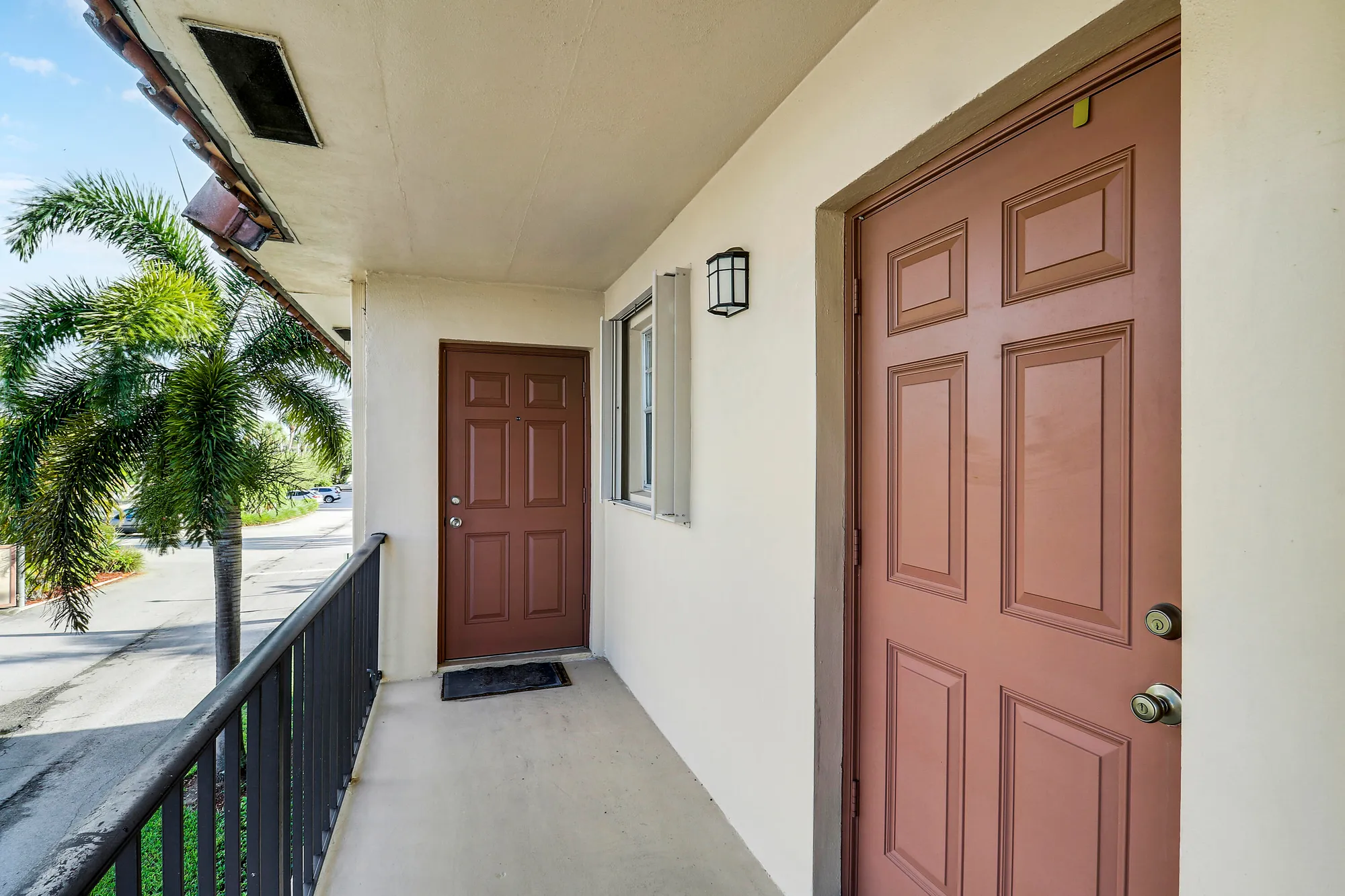 Property Slideshow image 5 of 52 | 2600 s kanner hwy q8, Stuart, FL, 34994