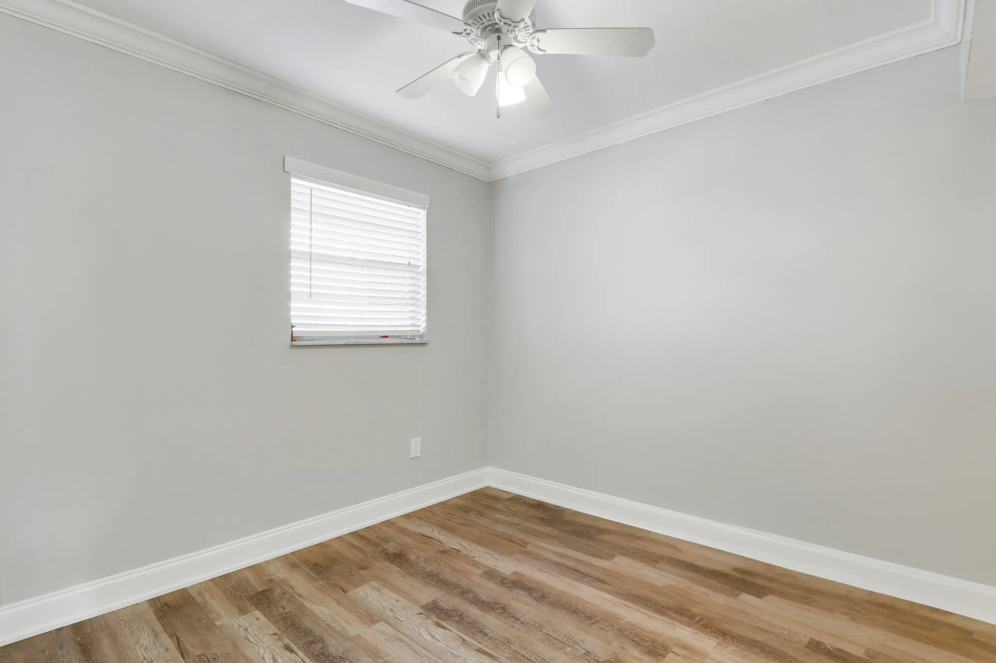 Property Slideshow image 12 of 52 | 2600 s kanner hwy q8, Stuart, FL, 34994